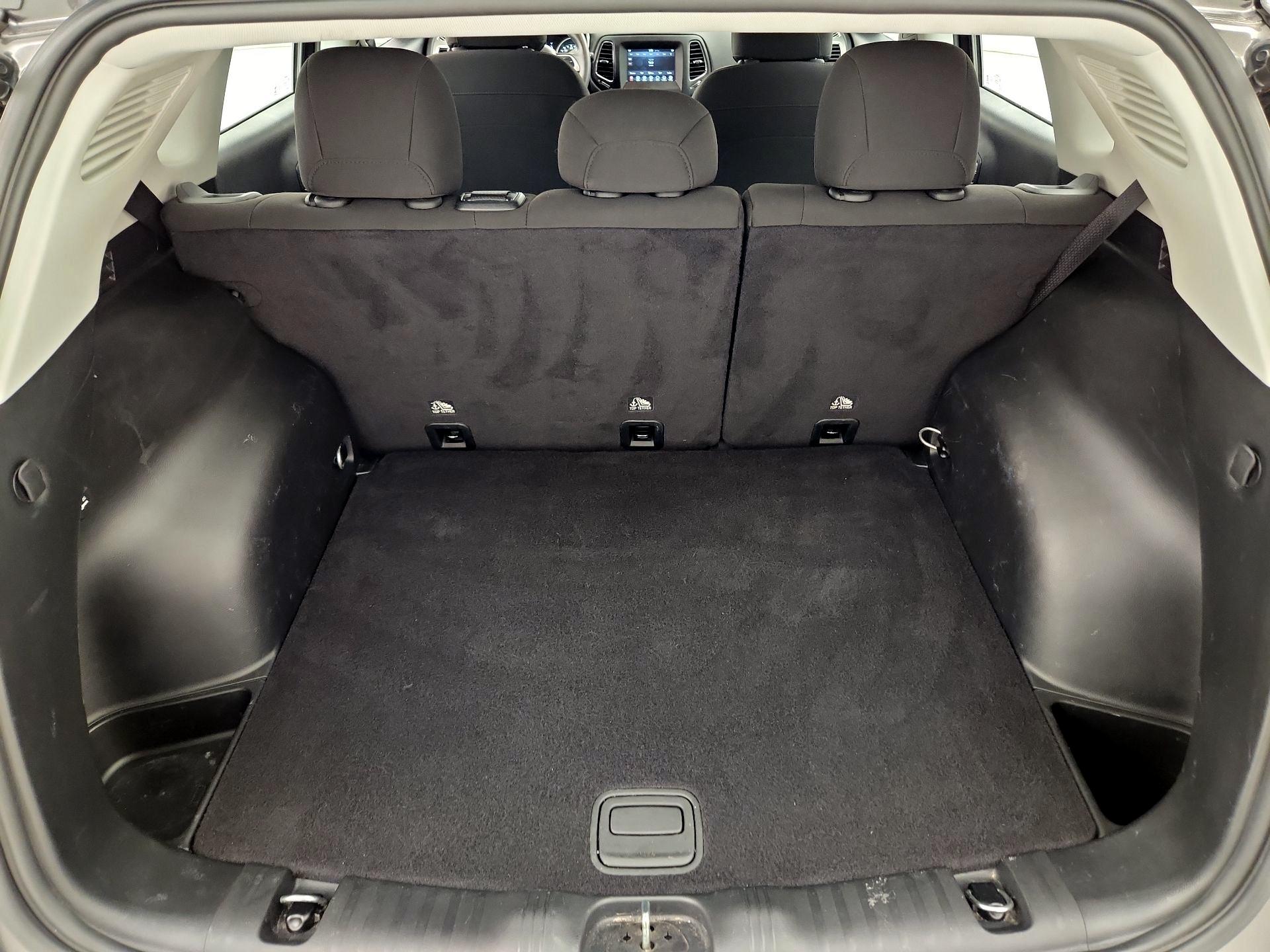 Thumbnail: 2021 Jeep Compass - 20