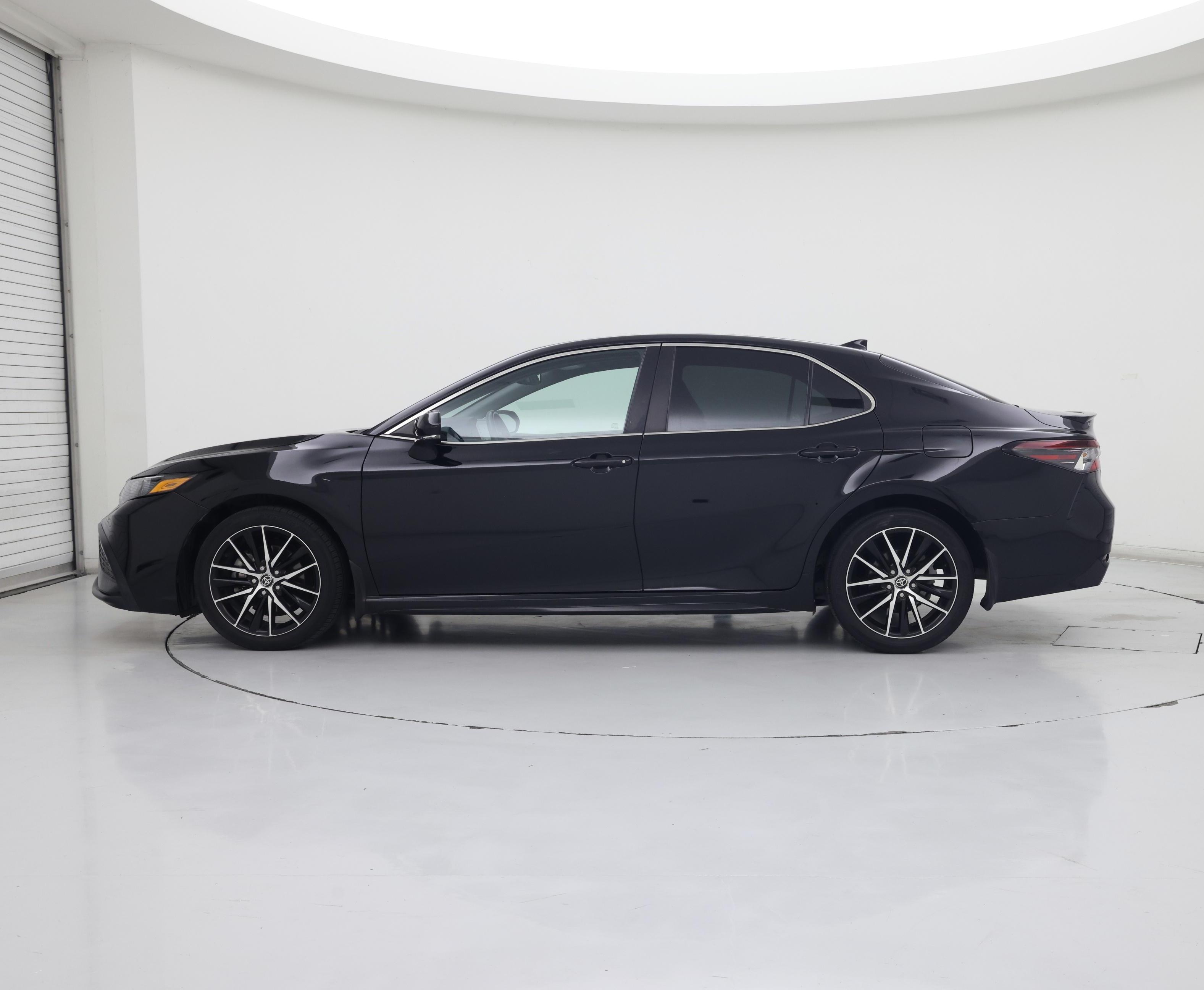 Thumbnail: 2023 Toyota Camry - 3