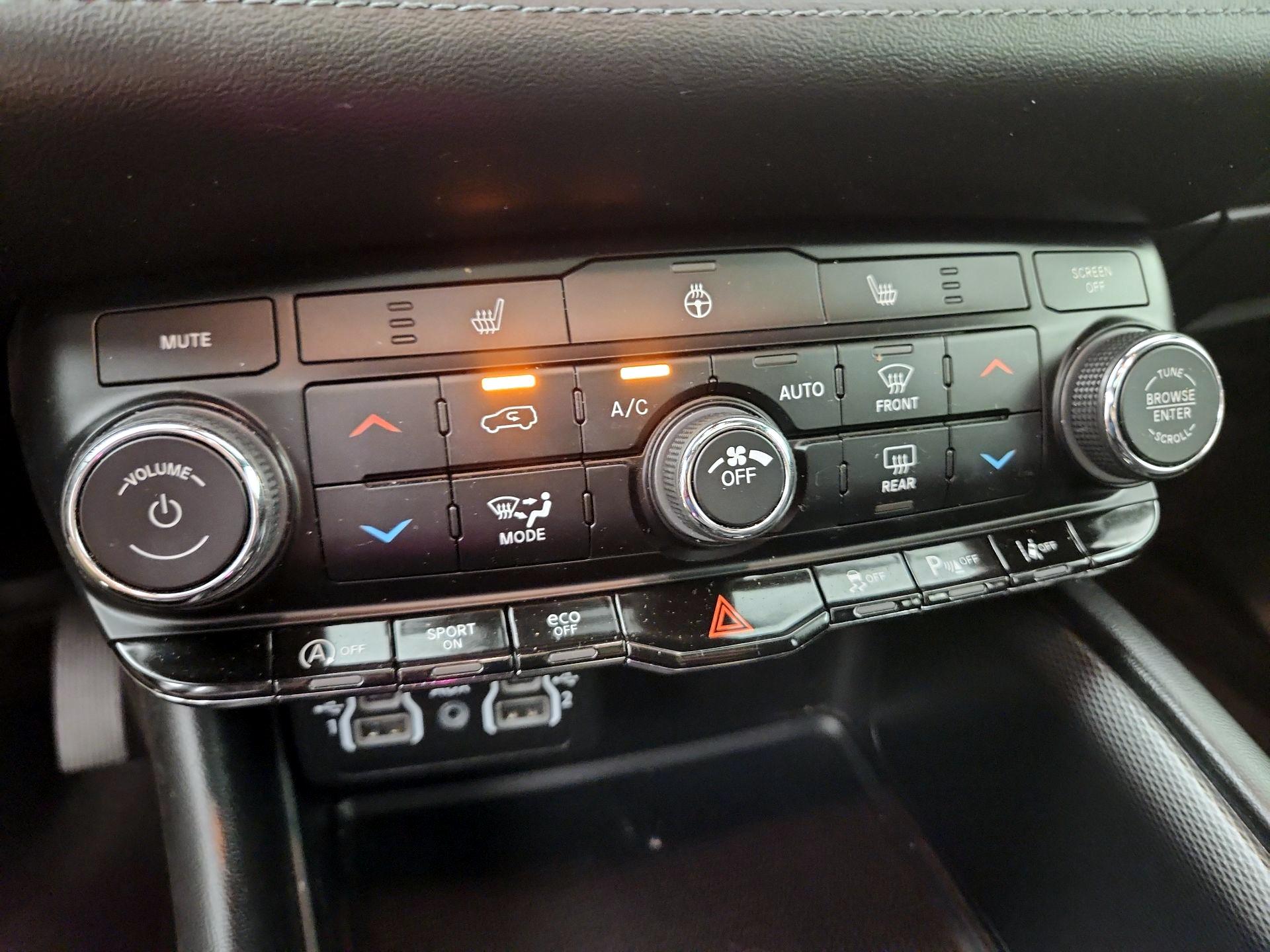 Thumbnail: 2022 Dodge Durango - 16