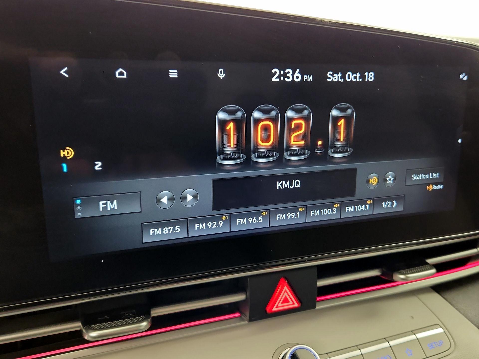 Thumbnail: 2023 Hyundai Elantra - 16