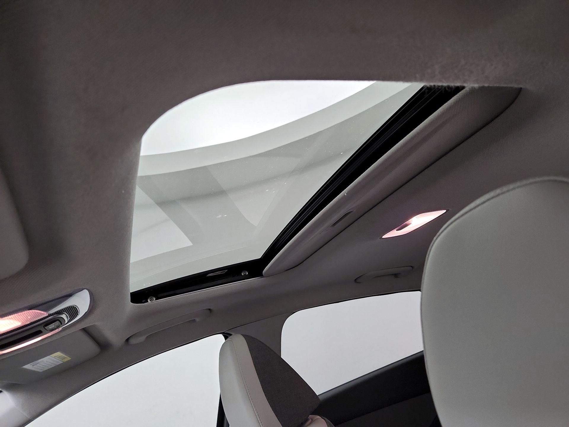 Thumbnail: 2023 Hyundai Elantra - 20