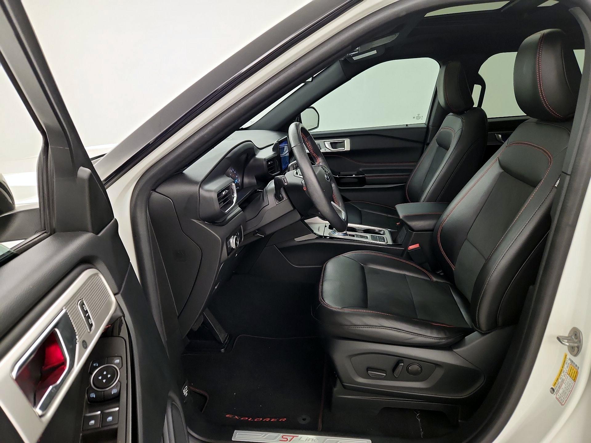 Thumbnail: 2022 Ford Explorer - 11