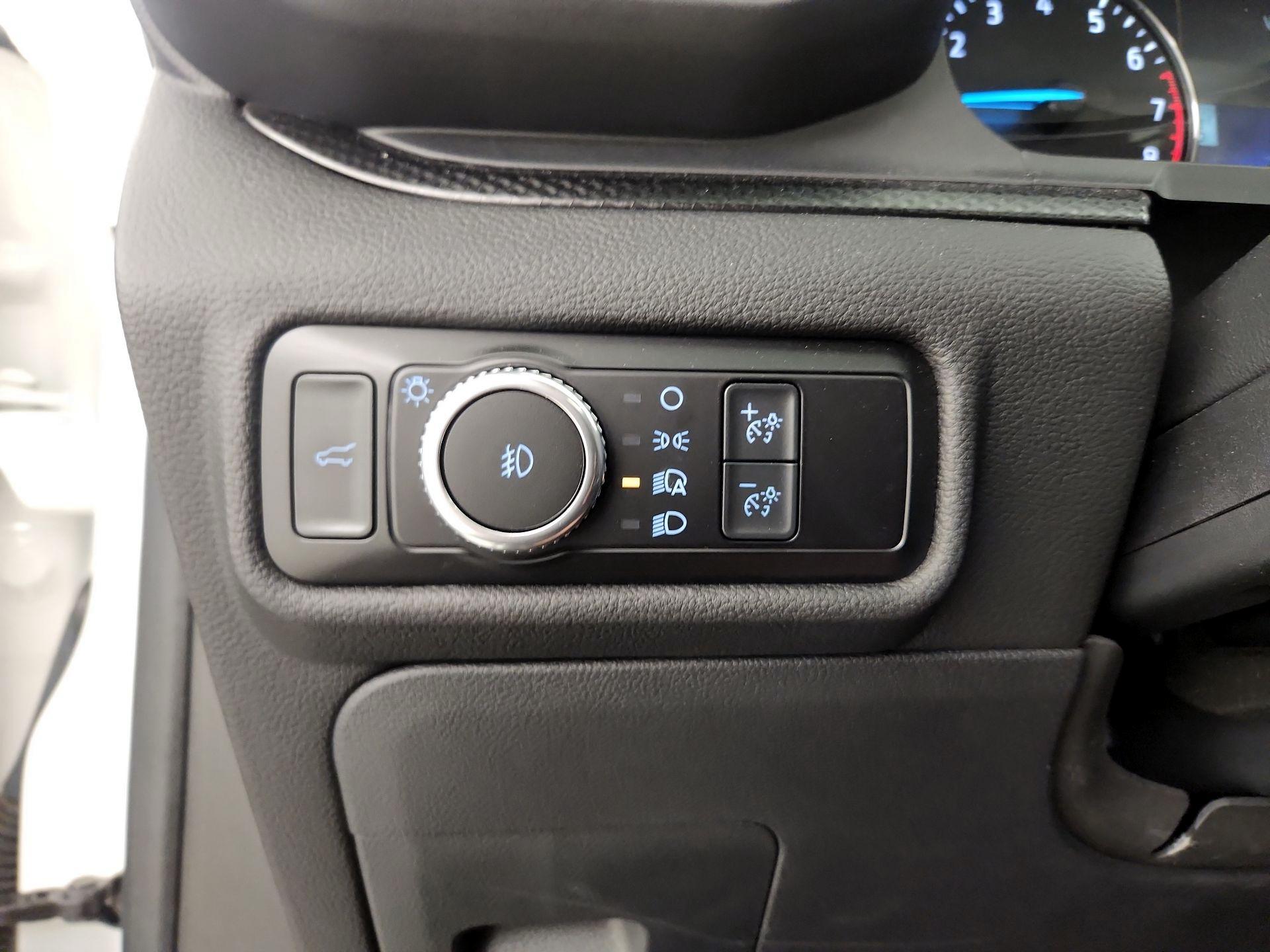 Thumbnail: 2022 Ford Explorer - 13