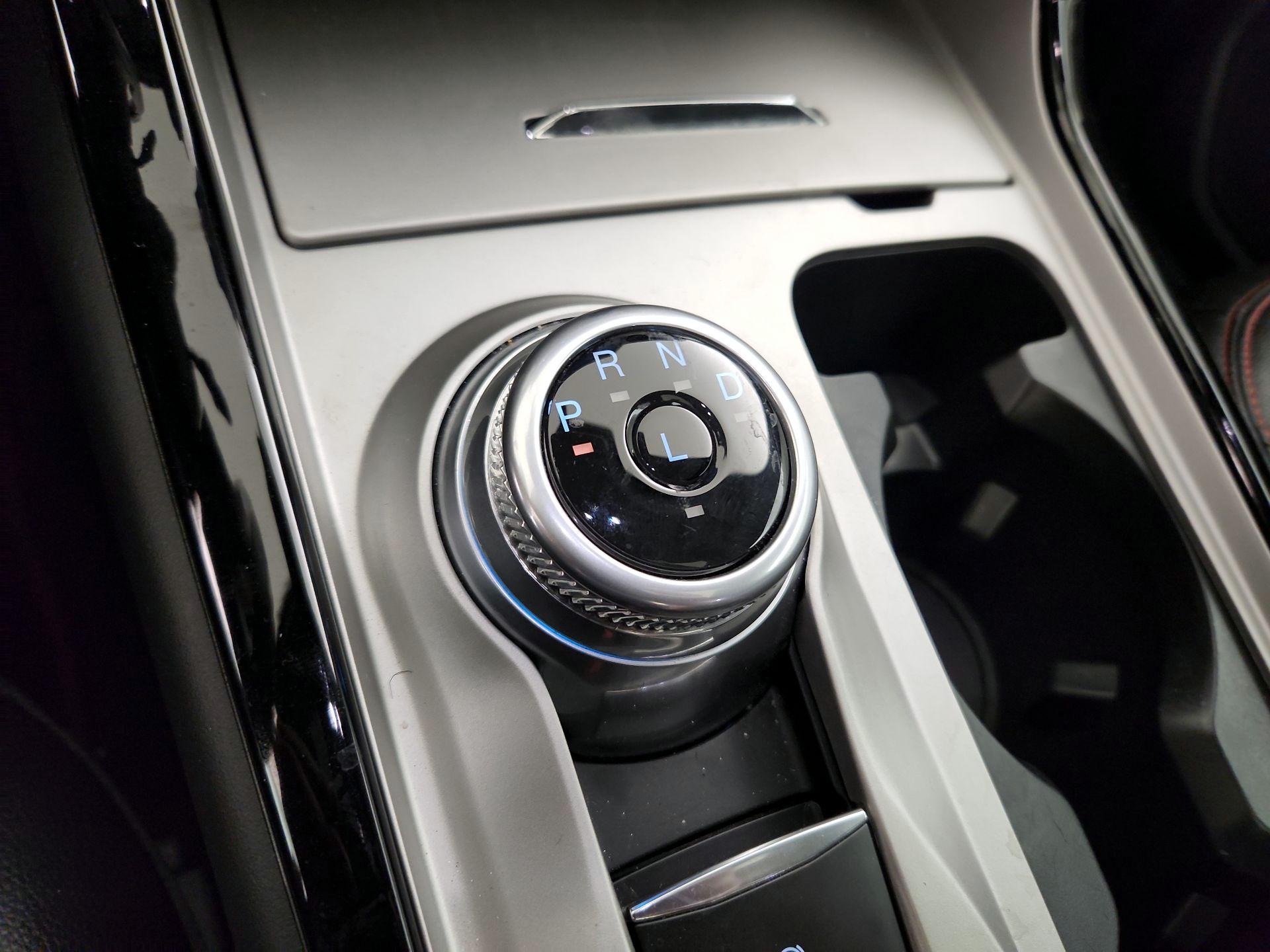 Thumbnail: 2022 Ford Explorer - 18