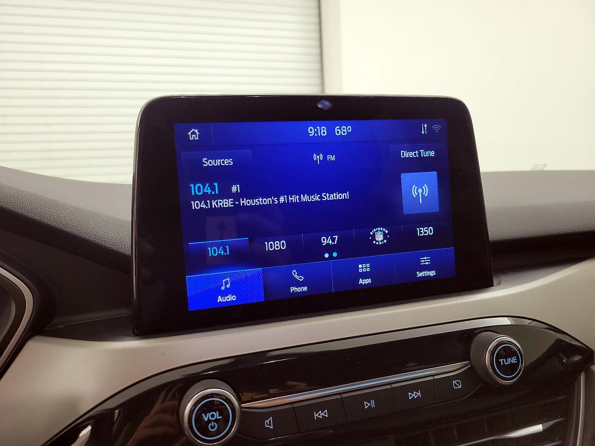 Thumbnail: 2021 Ford Escape - 15