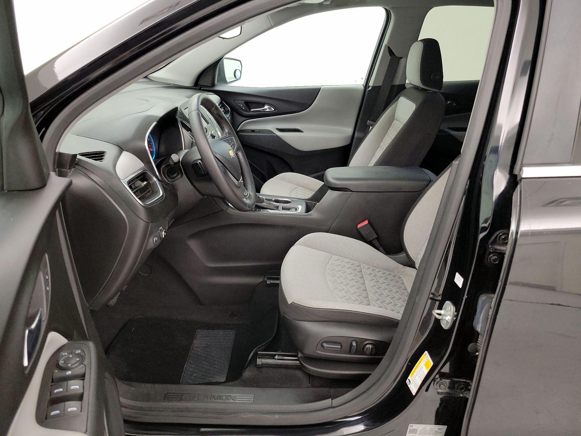 Thumbnail: 2022 Chevrolet Equinox - 11