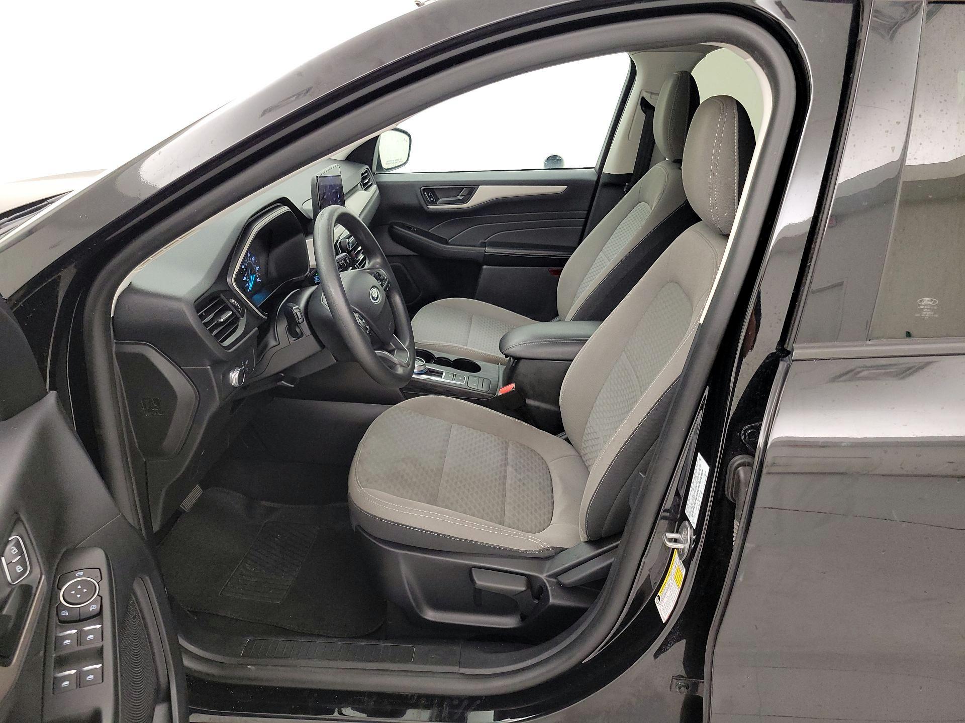 Thumbnail: 2022 Ford Escape - 11