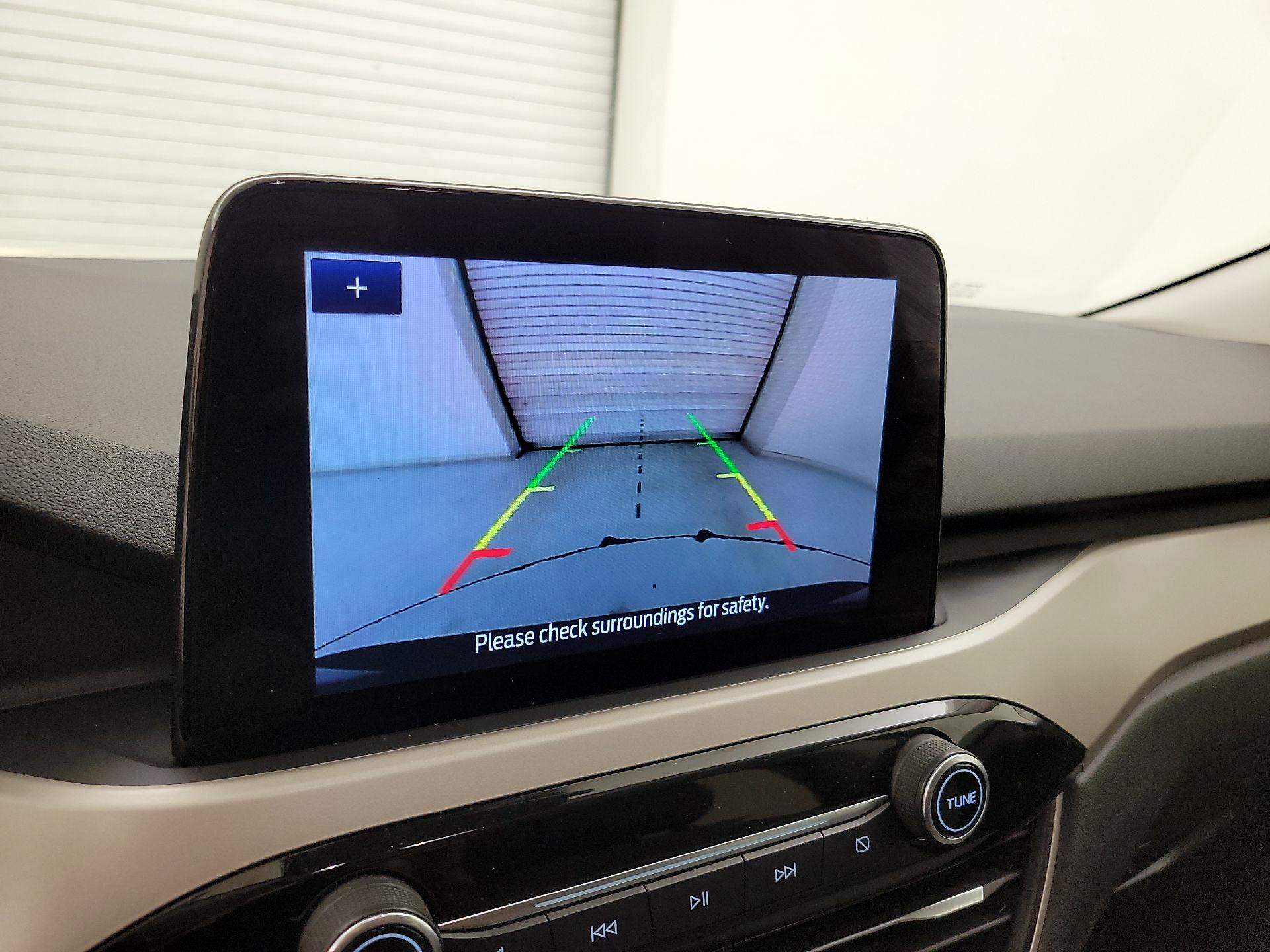 Thumbnail: 2022 Ford Escape - 14