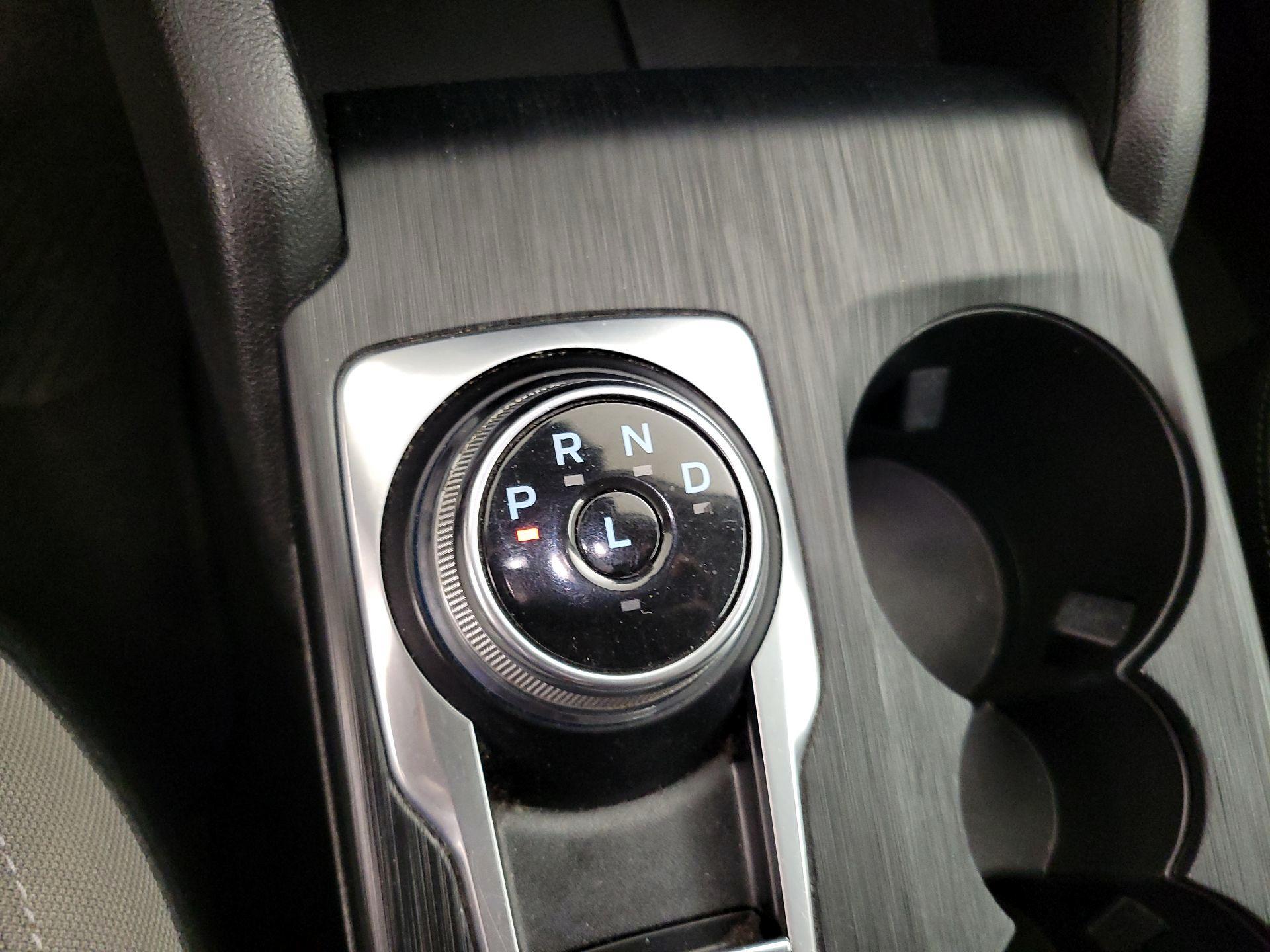 Thumbnail: 2022 Ford Escape - 17