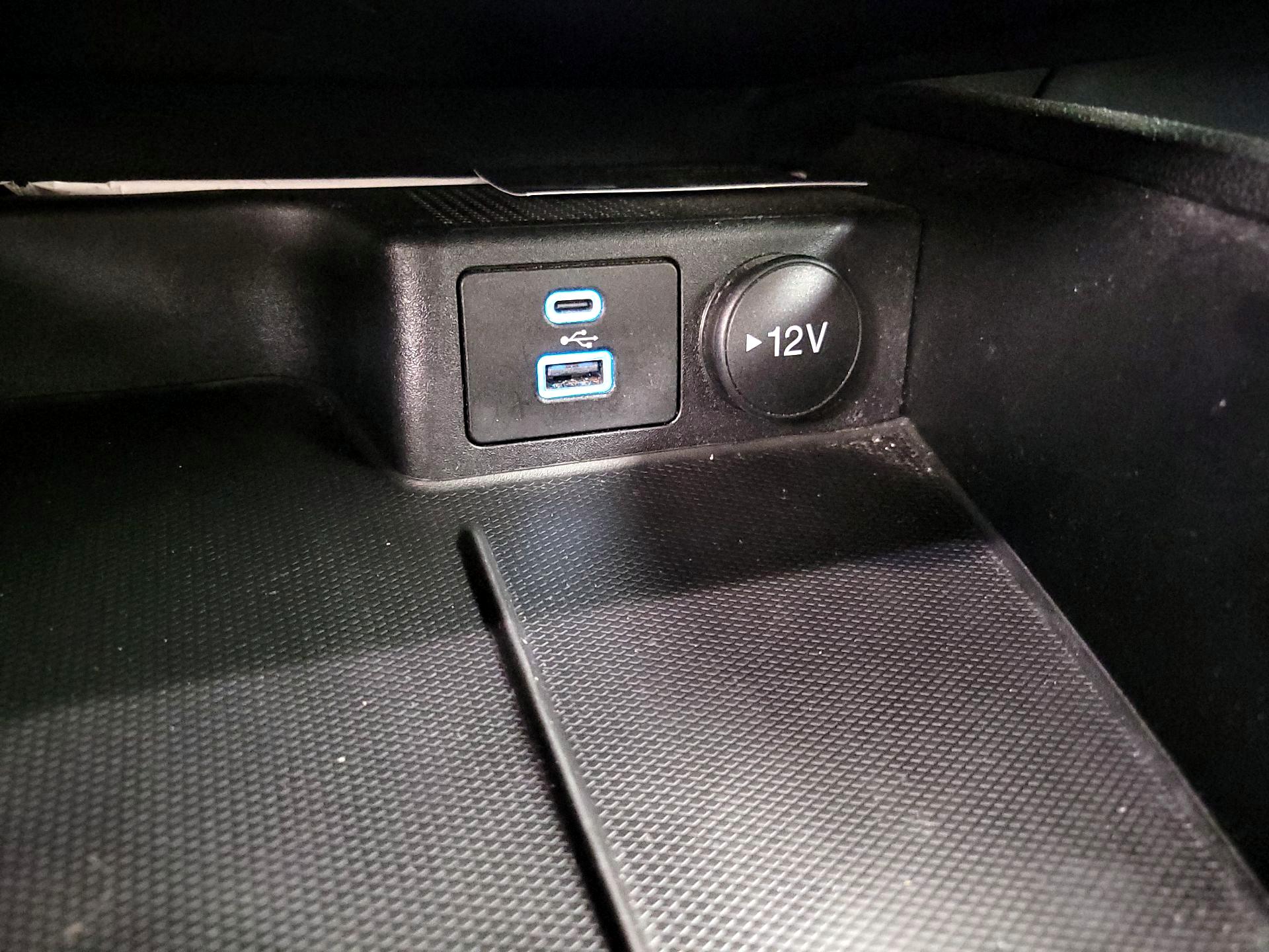 Thumbnail: 2022 Ford Escape - 18