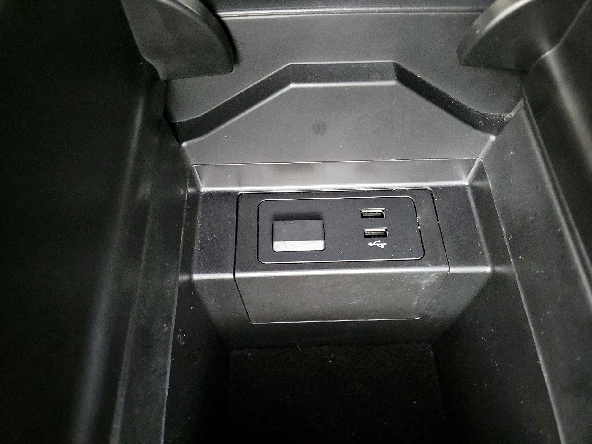 Thumbnail: 2023 Mazda CX-9 - 18