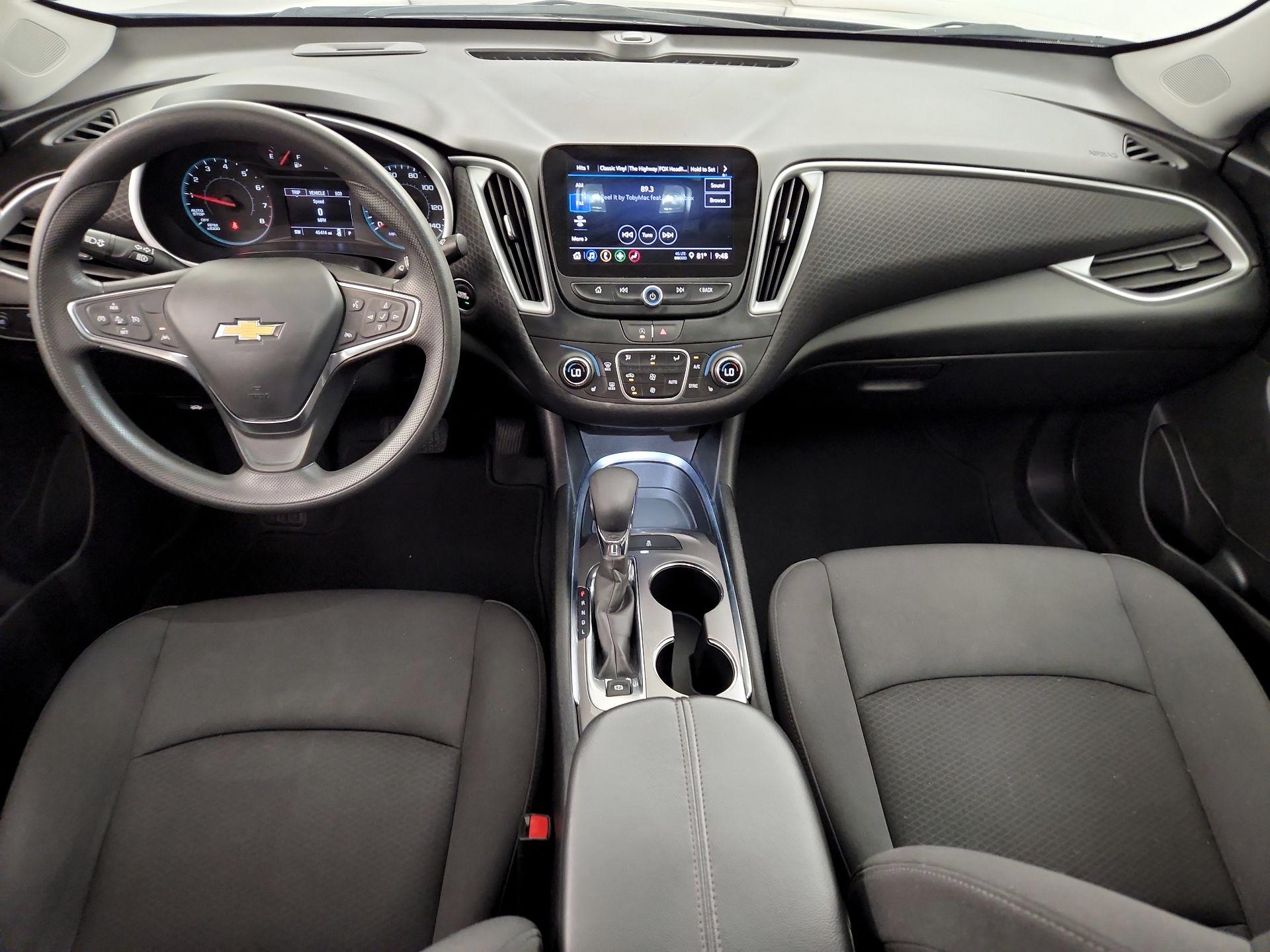 Thumbnail: 2023 Chevrolet Malibu - 9