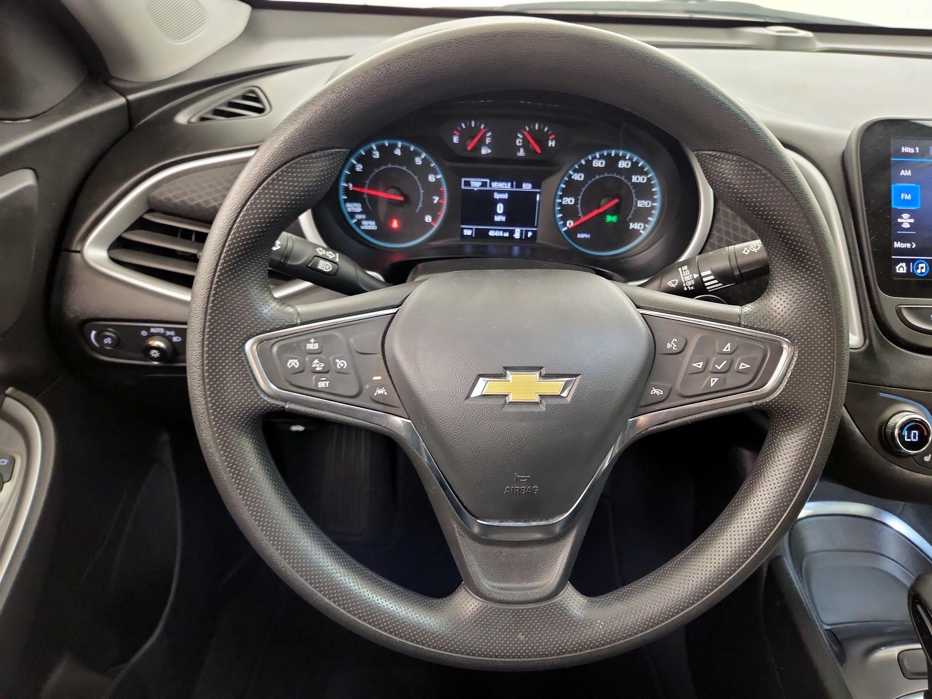 Thumbnail: 2023 Chevrolet Malibu - 10