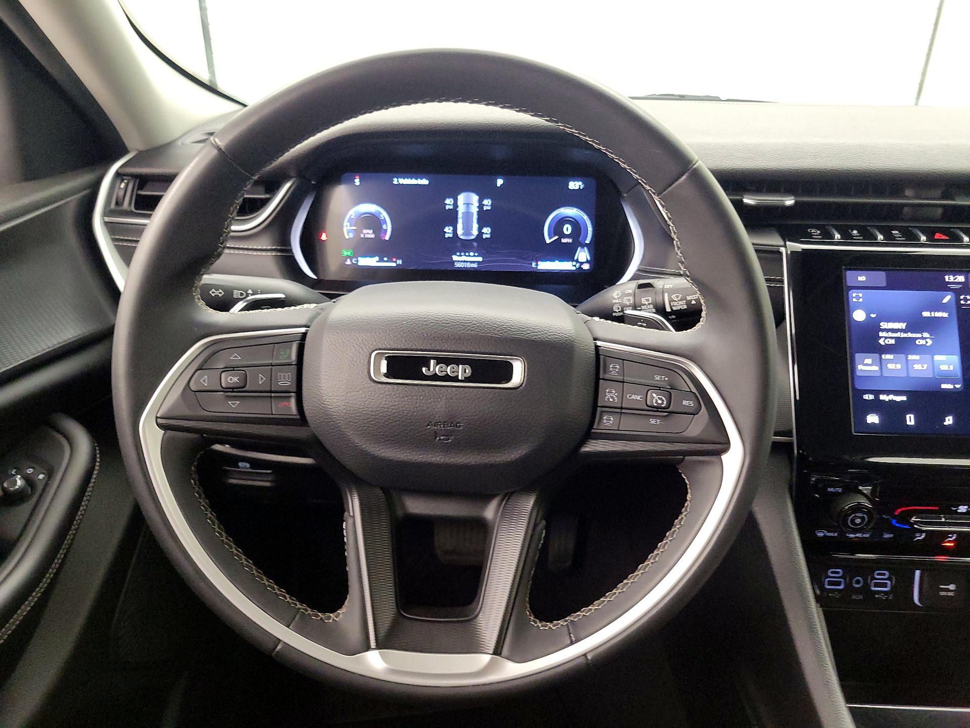 Thumbnail: 2023 Jeep Grand Cherokee - 10