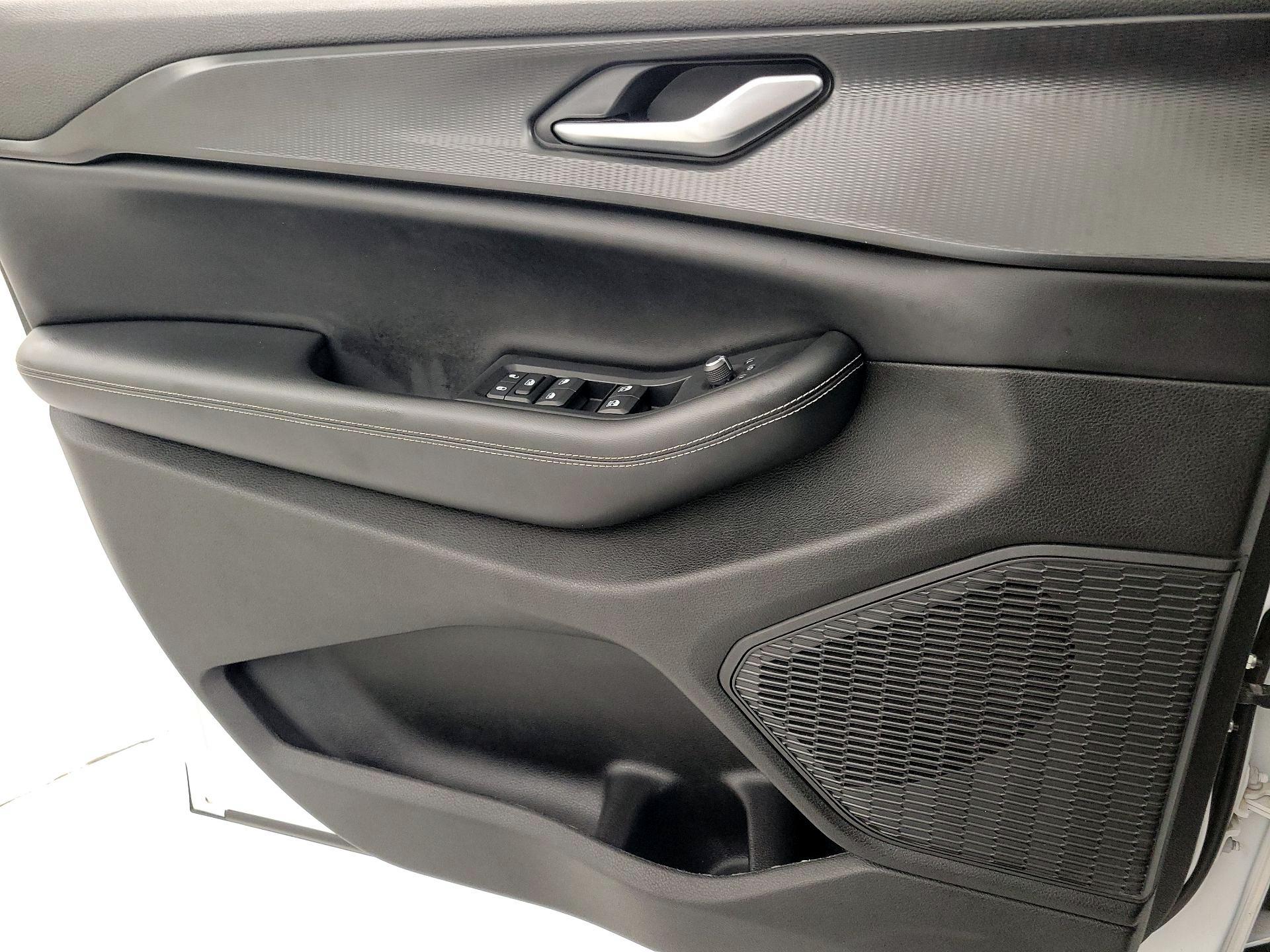 Thumbnail: 2023 Jeep Grand Cherokee - 12