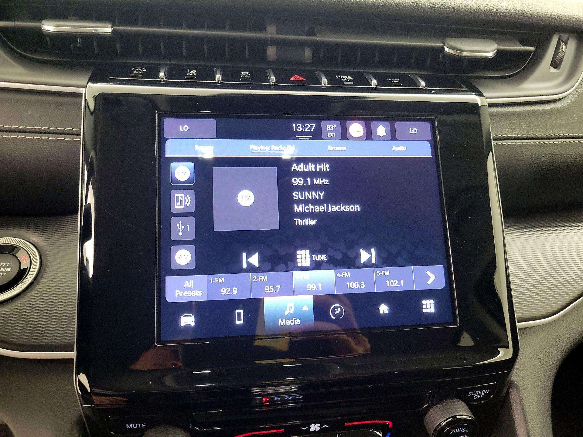 Thumbnail: 2023 Jeep Grand Cherokee - 15