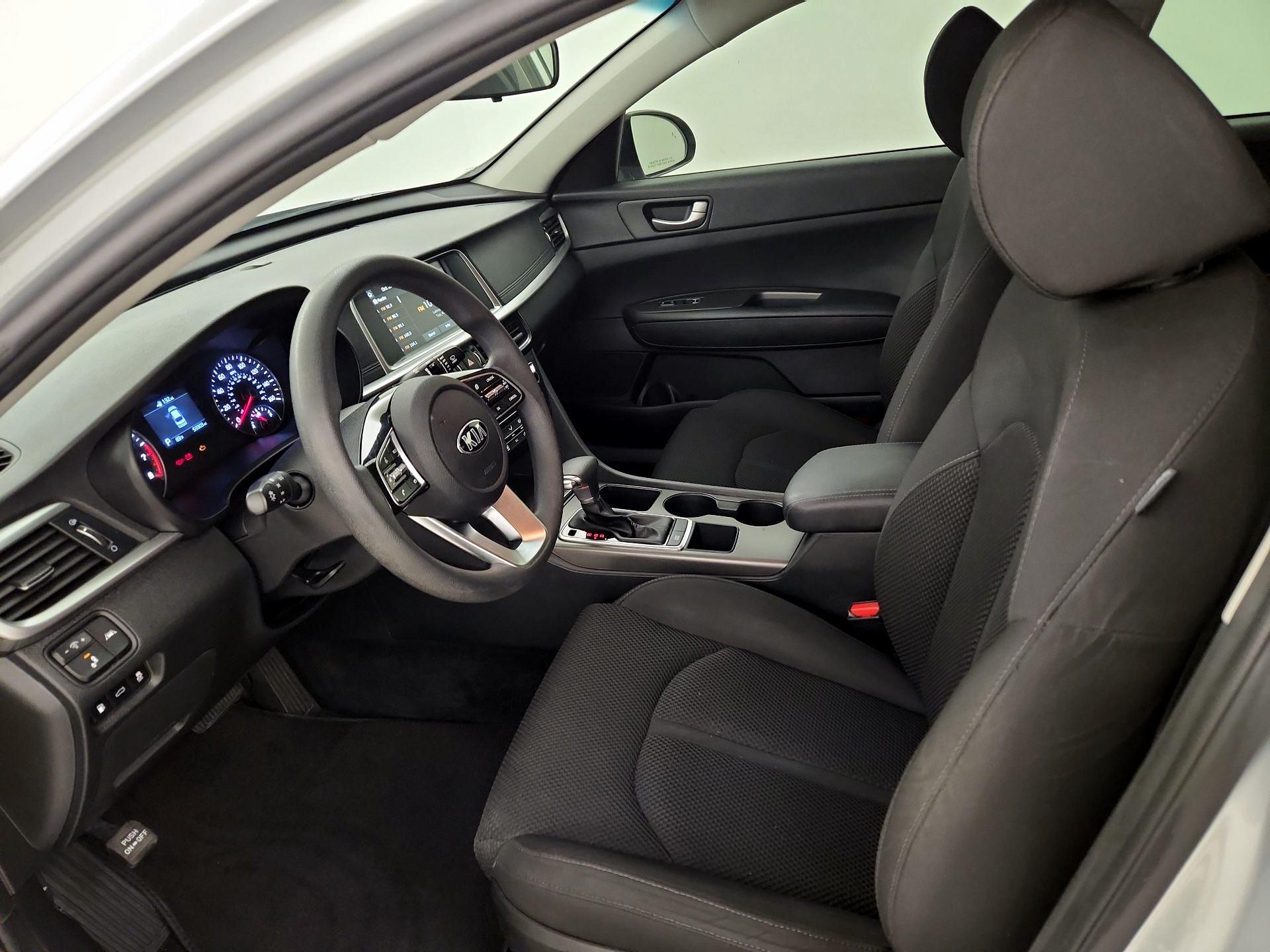 Thumbnail: 2020 Kia Optima - 11