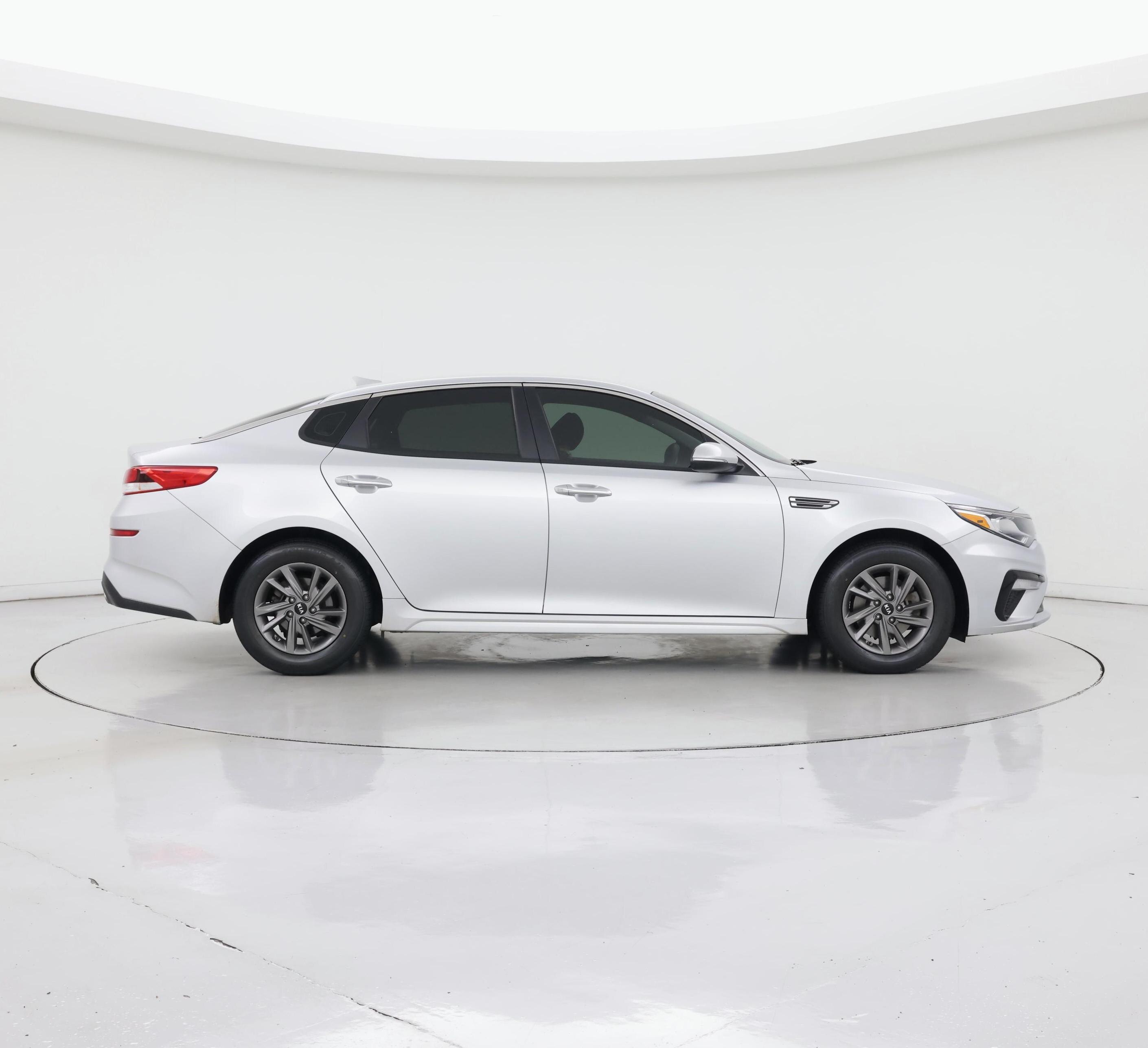 Thumbnail: 2020 Kia Optima - 7