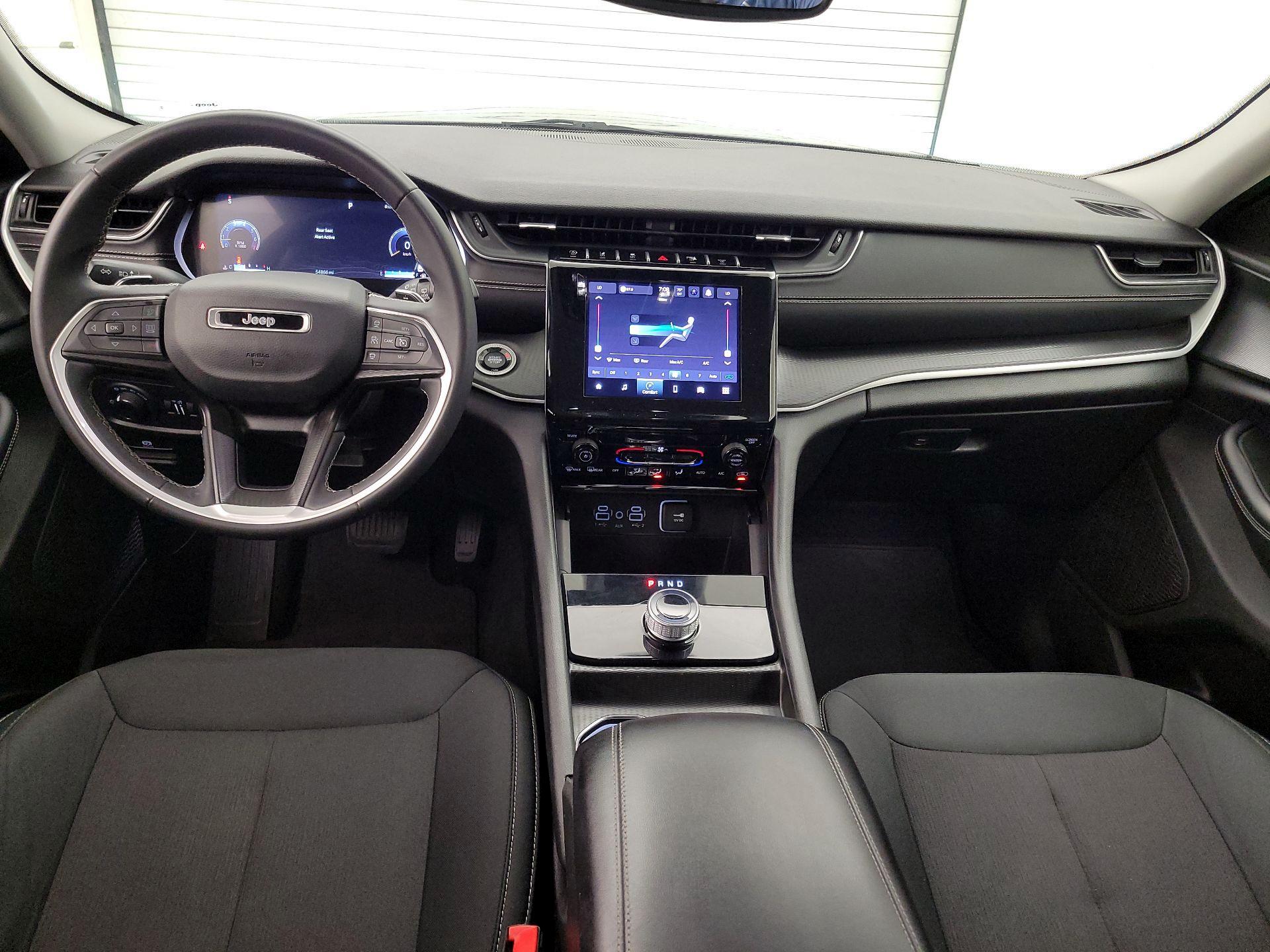 Thumbnail: 2024 Jeep Grand Cherokee - 9