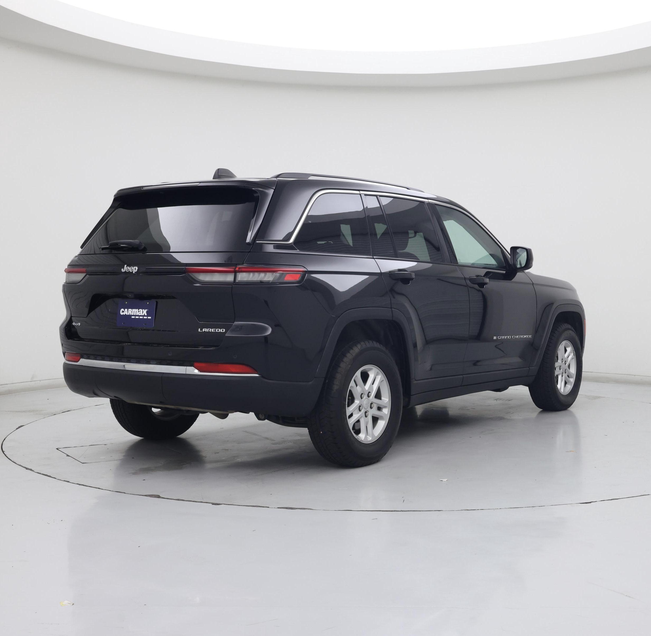 Thumbnail: 2024 Jeep Grand Cherokee - 8