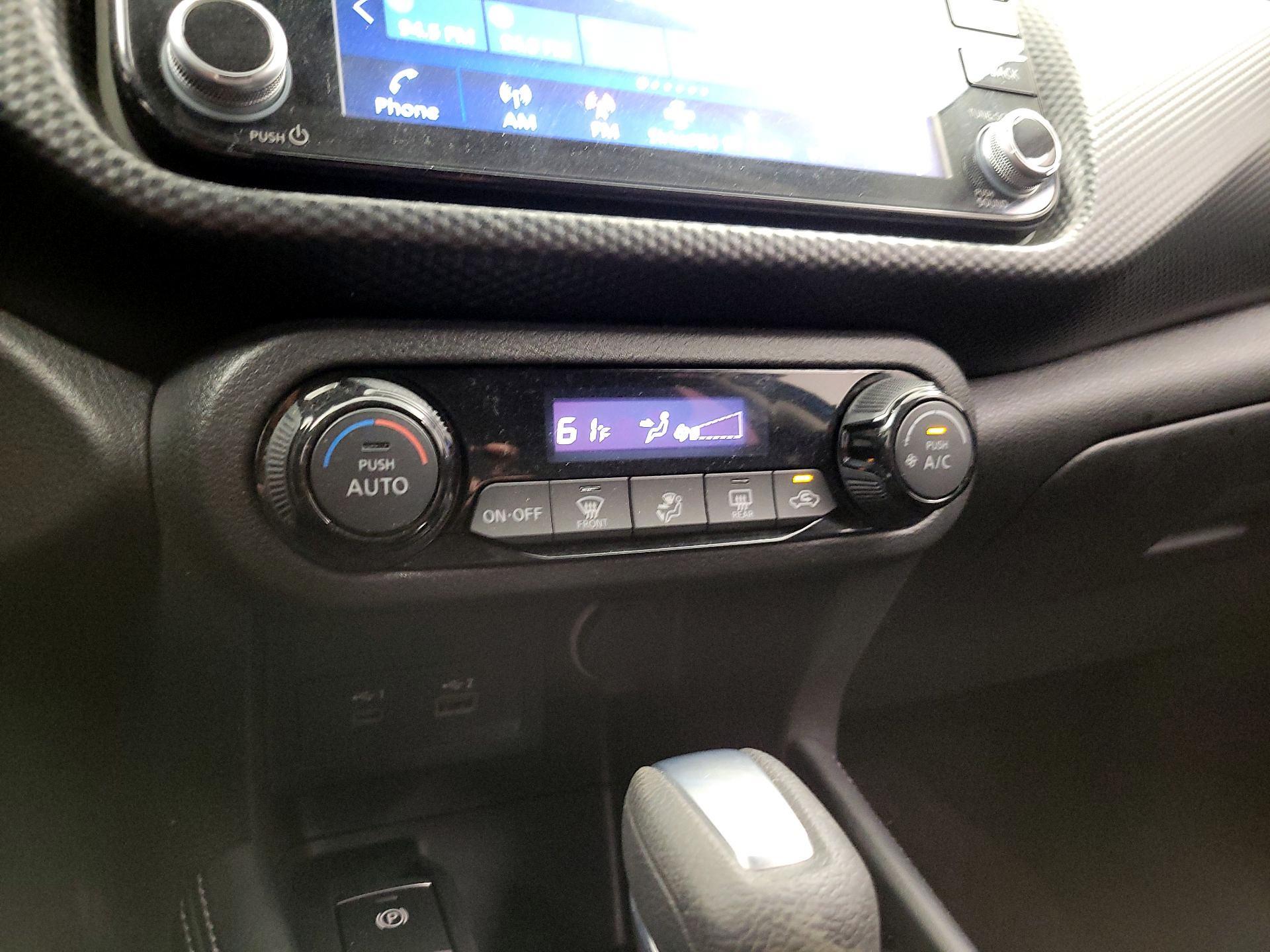 Thumbnail: 2021 Nissan Kicks - 16