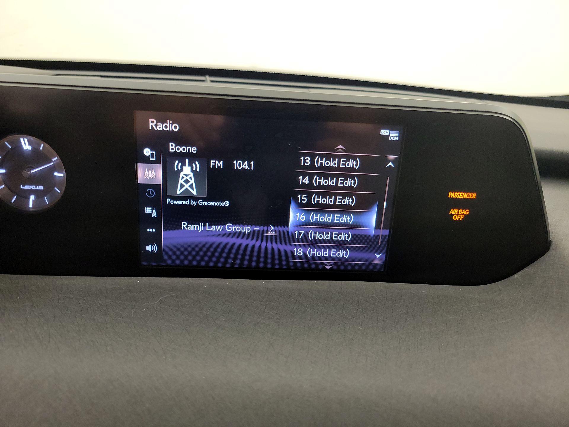 Thumbnail: 2020 Lexus UX - 14