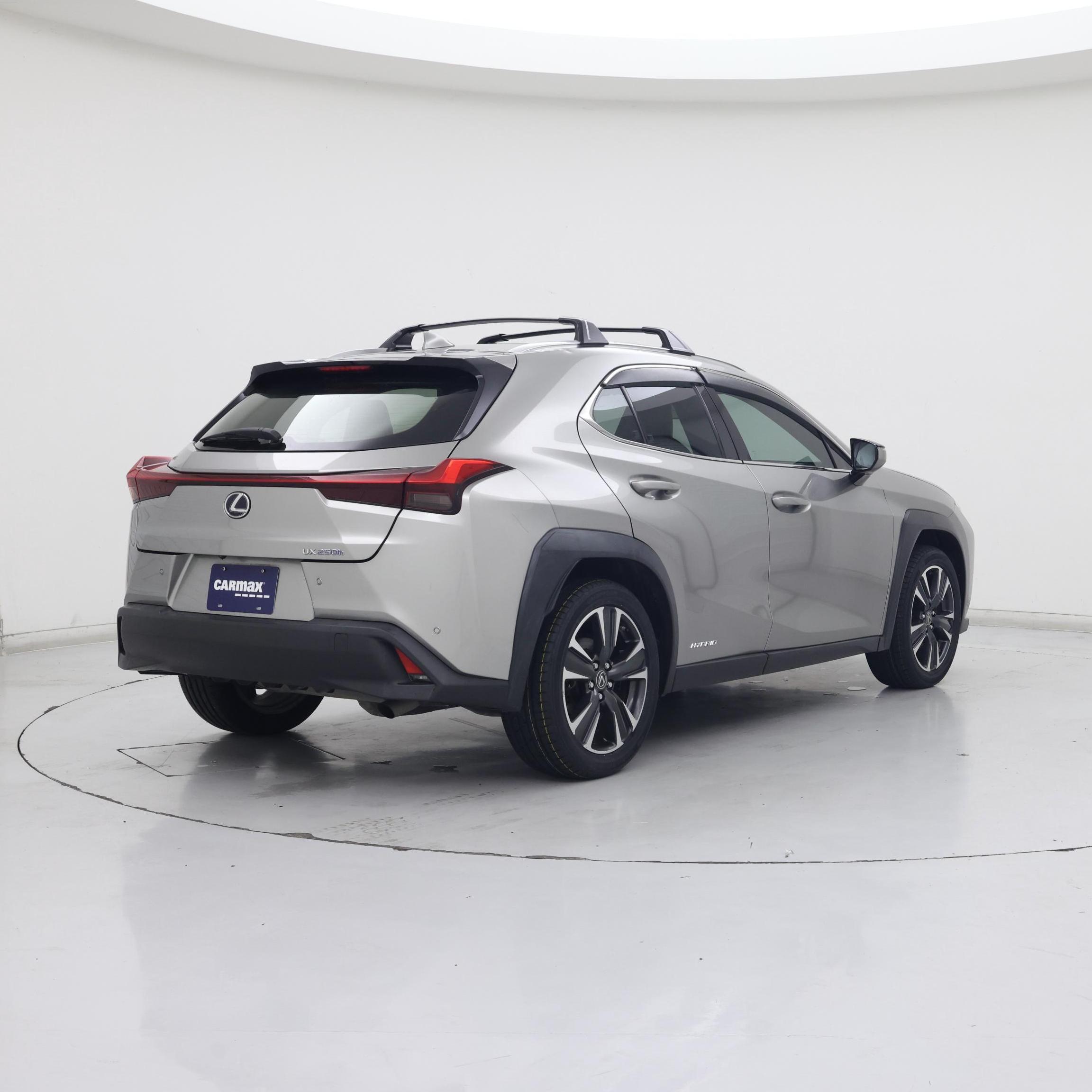 Thumbnail: 2020 Lexus UX - 8