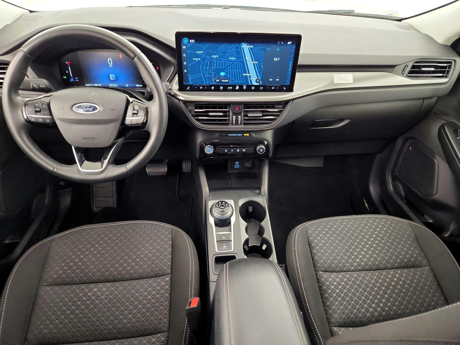 Thumbnail: 2023 Ford Escape - 9