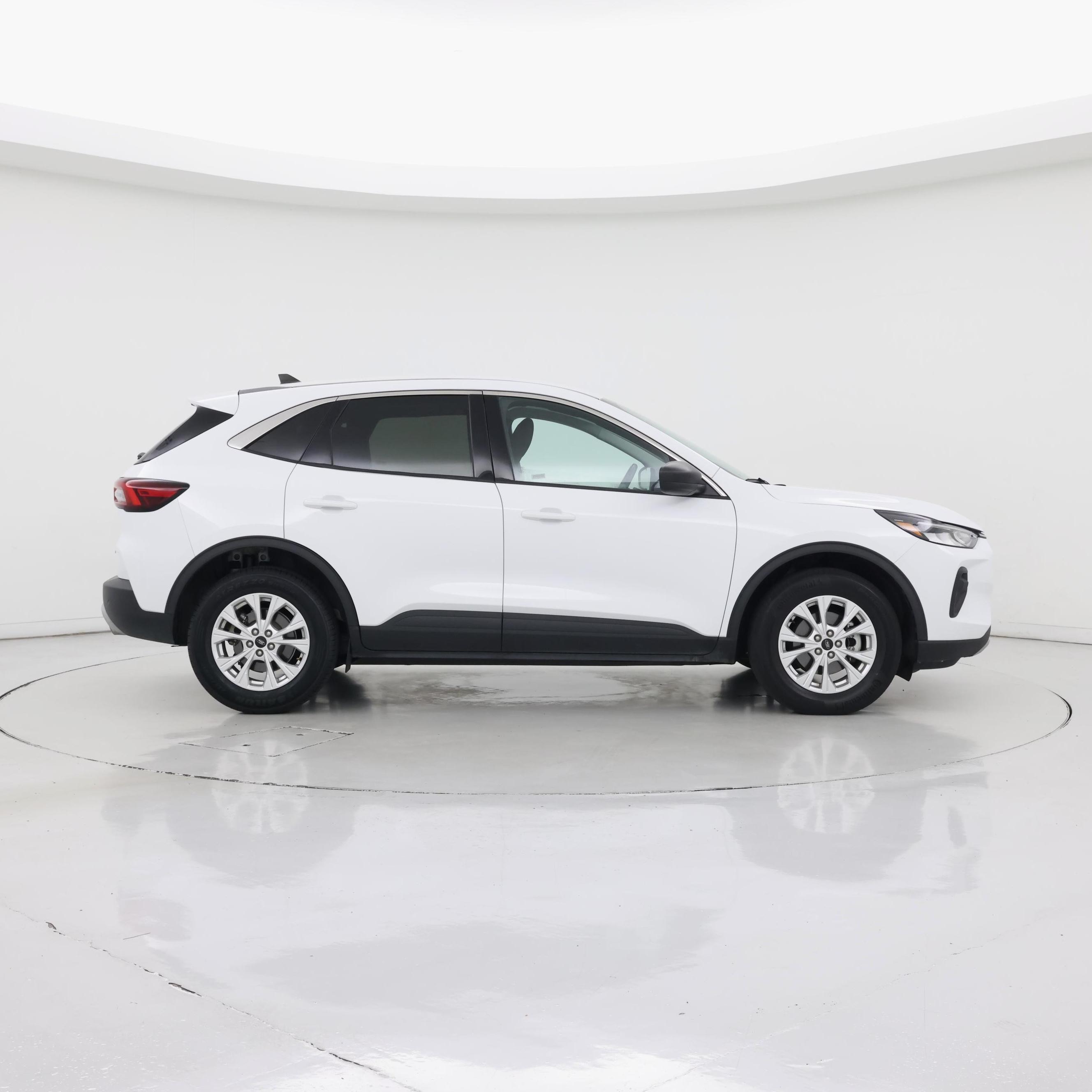 Thumbnail: 2023 Ford Escape - 7