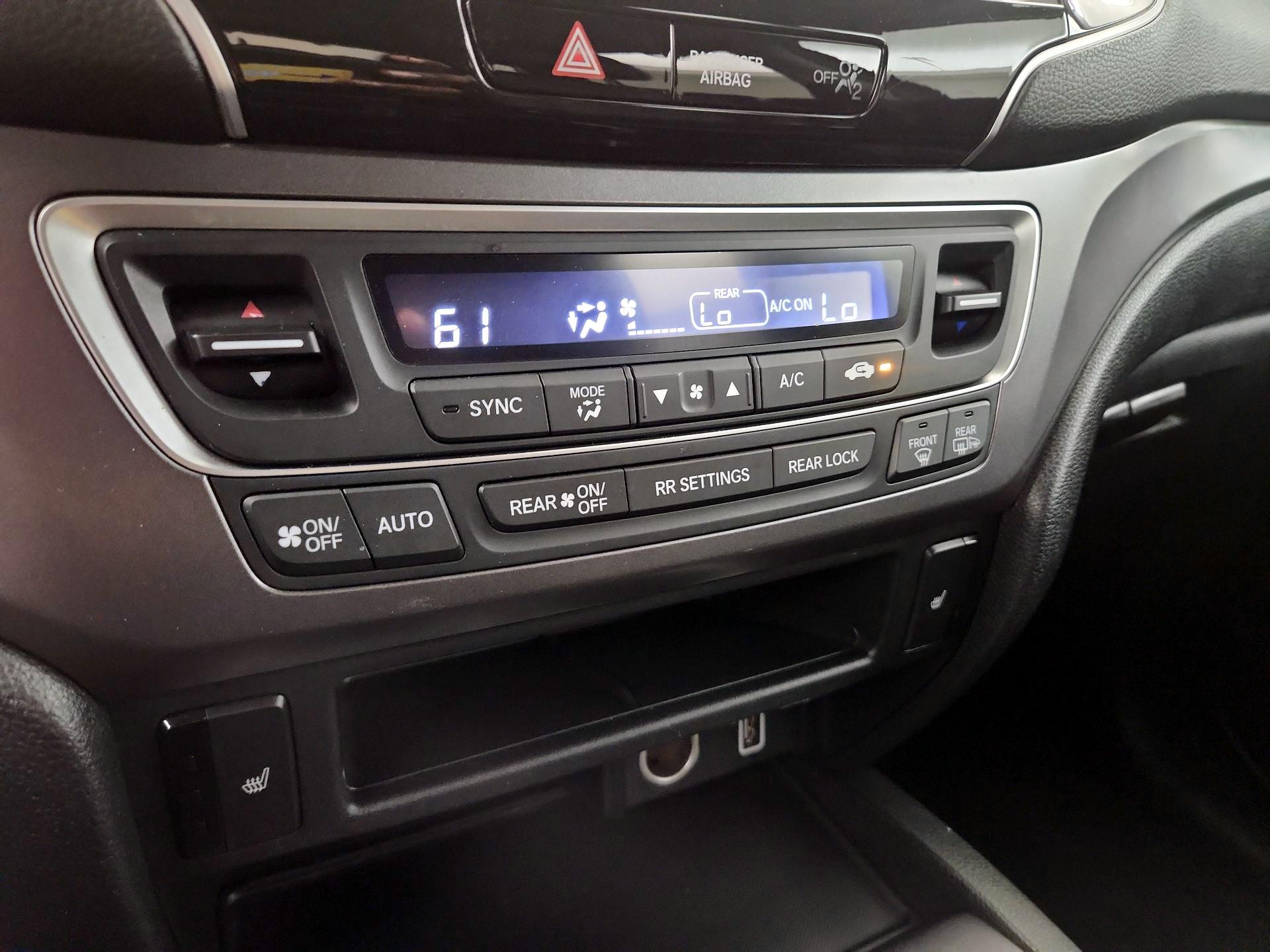 Thumbnail: 2020 Honda Pilot - 16