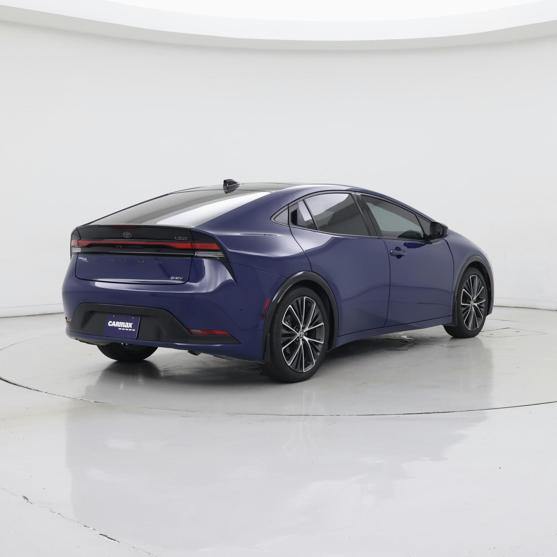 Thumbnail: 2024 Toyota Prius - 8