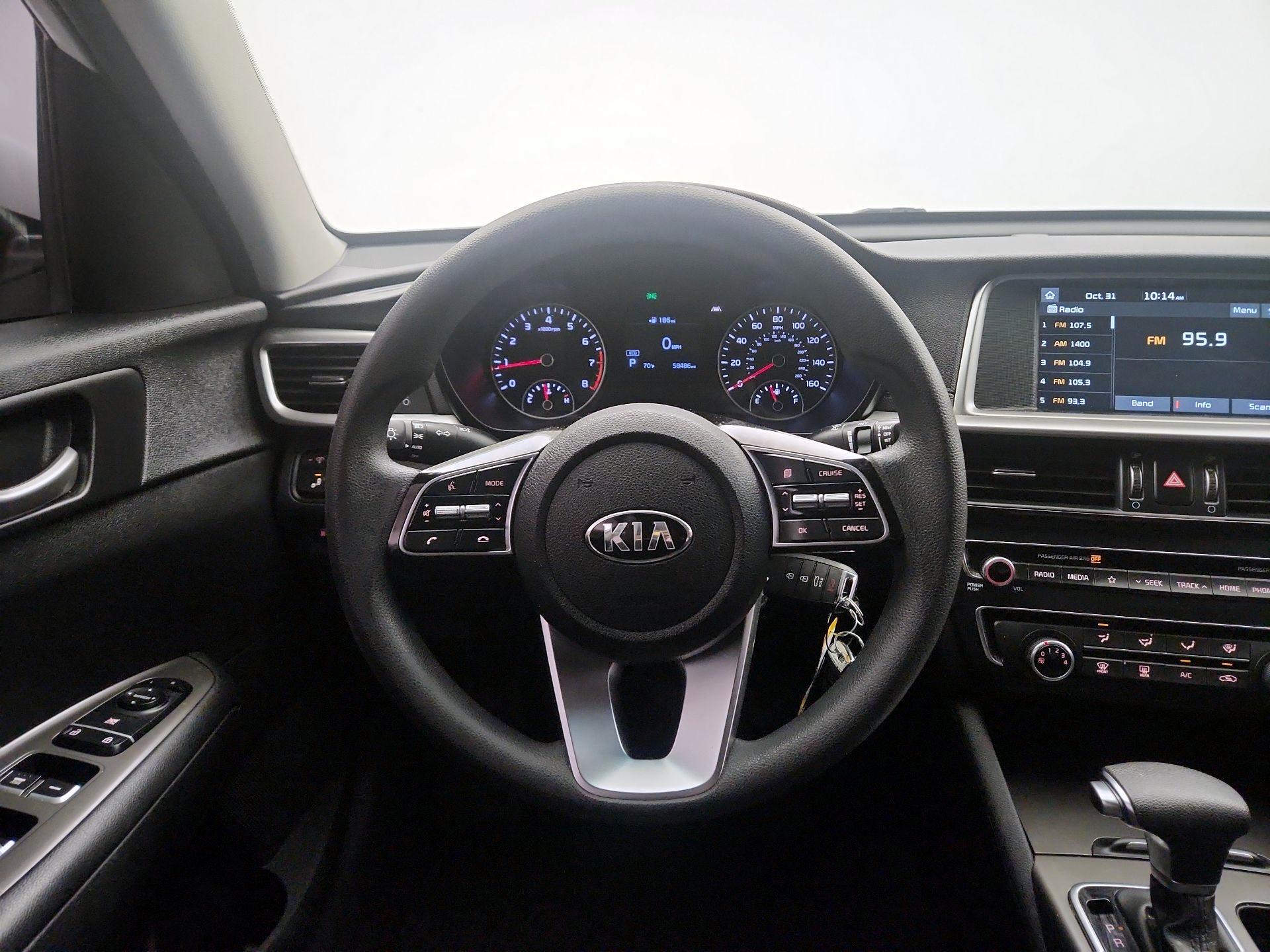 Thumbnail: 2020 Kia Optima - 10