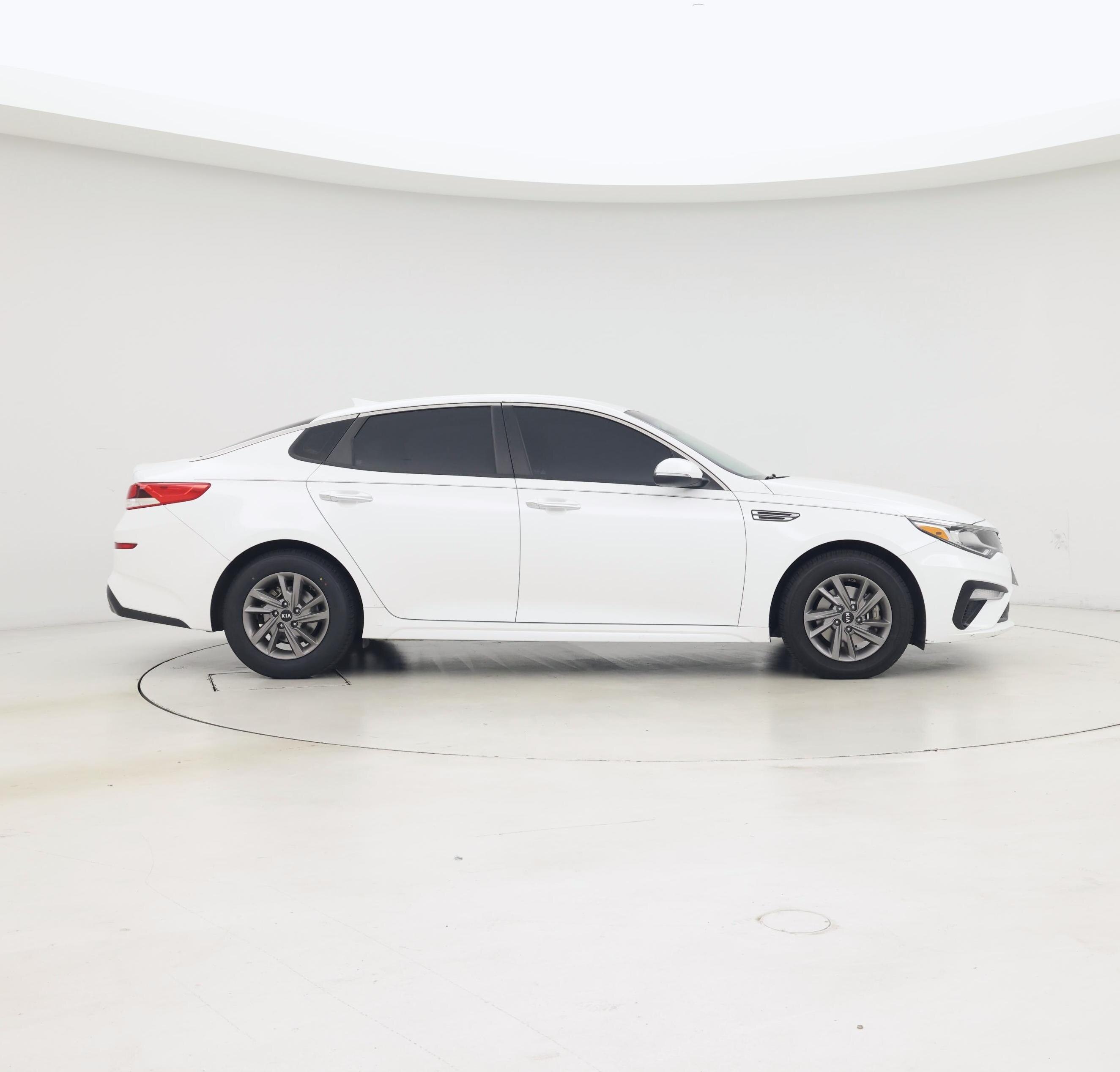 Thumbnail: 2020 Kia Optima - 7