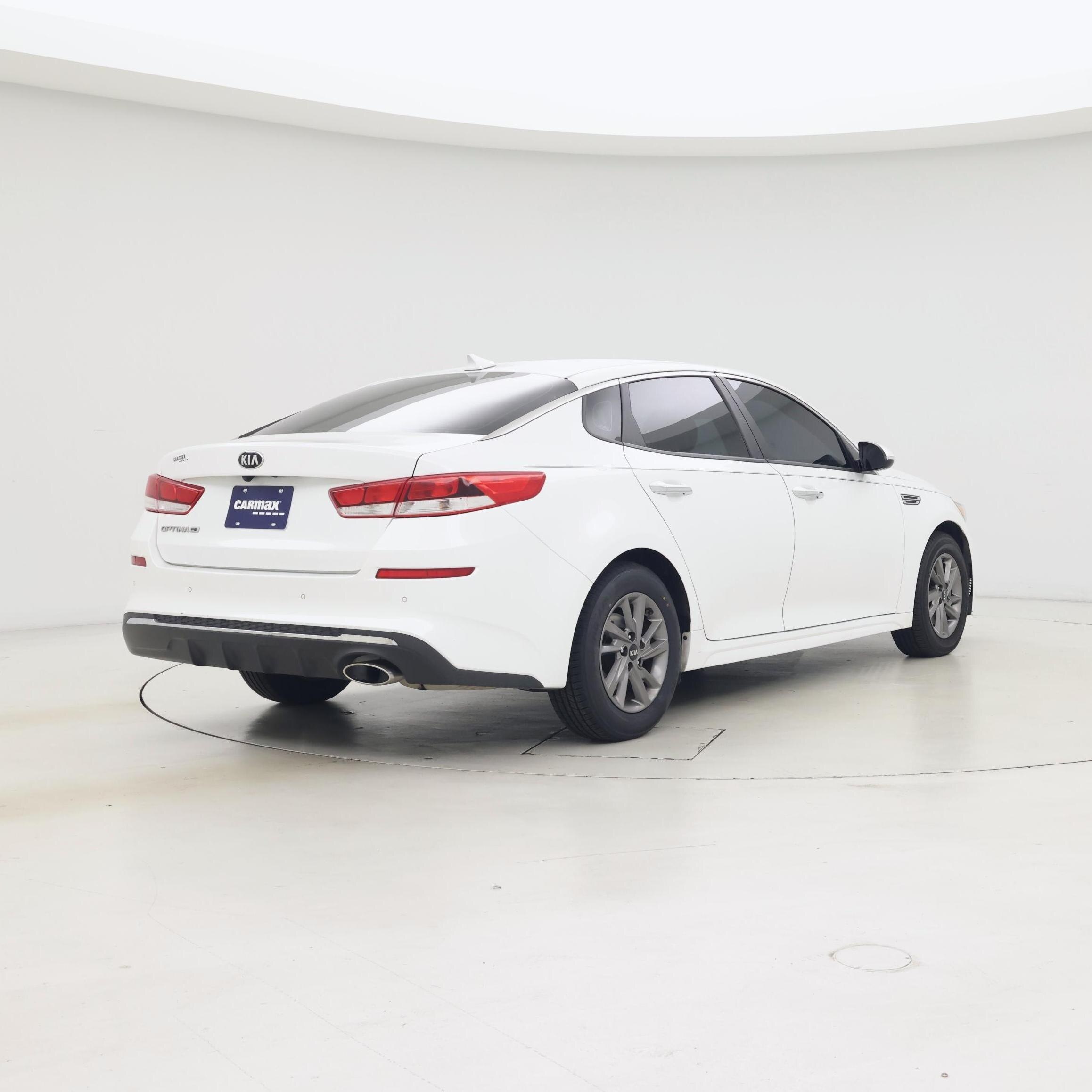 Thumbnail: 2020 Kia Optima - 8