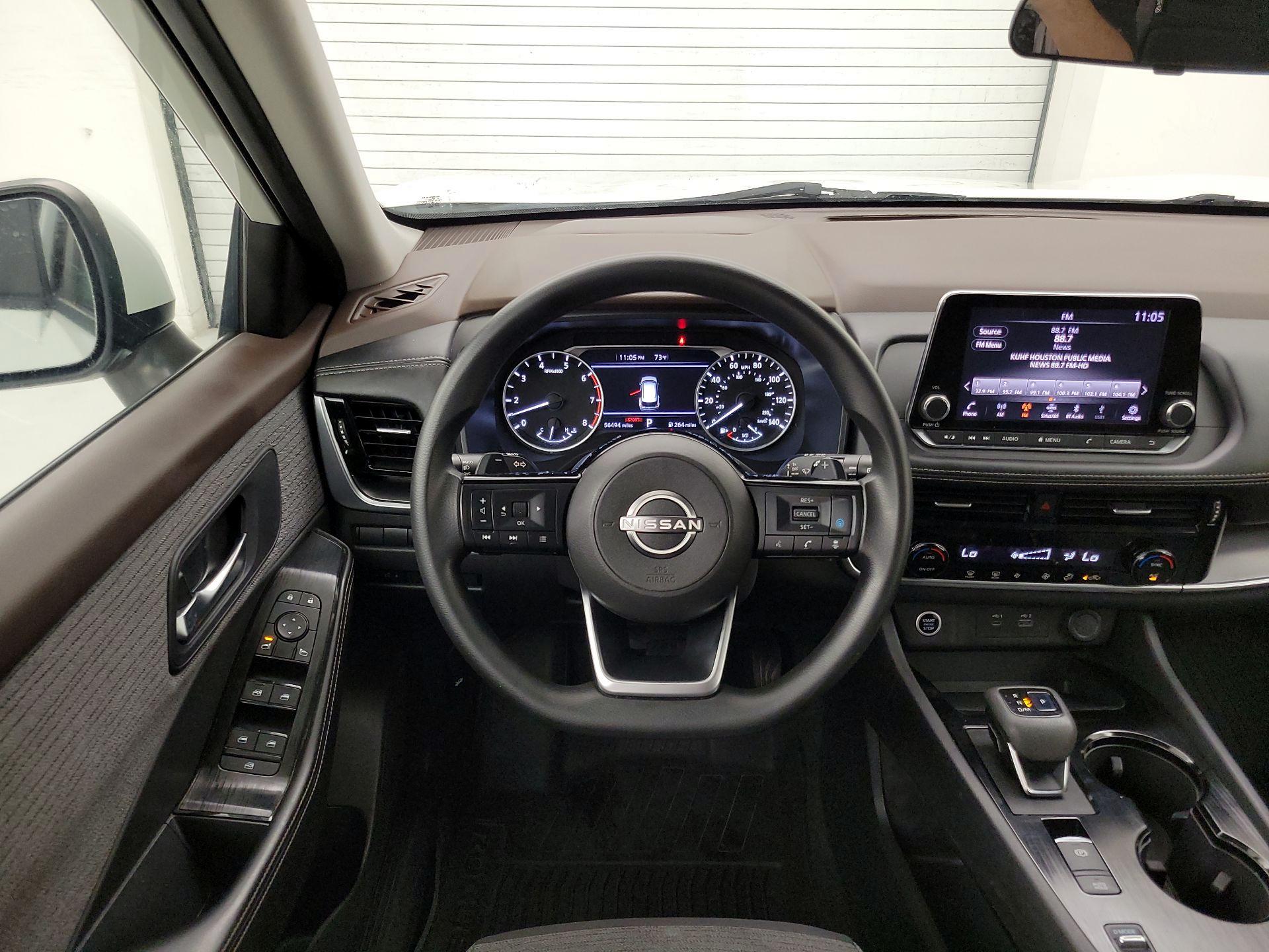 Thumbnail: 2022 Nissan Rogue - 10