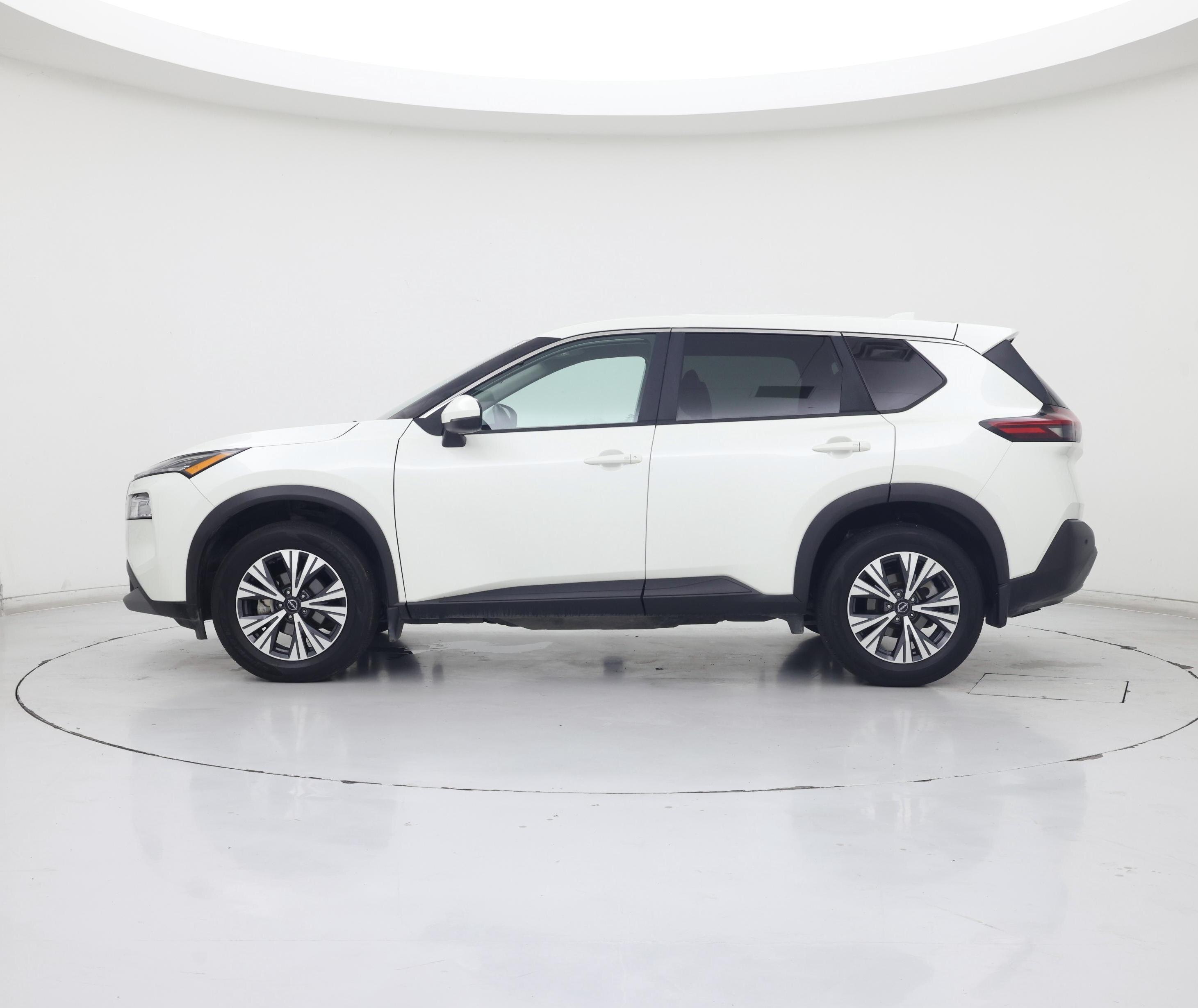 Thumbnail: 2022 Nissan Rogue - 3