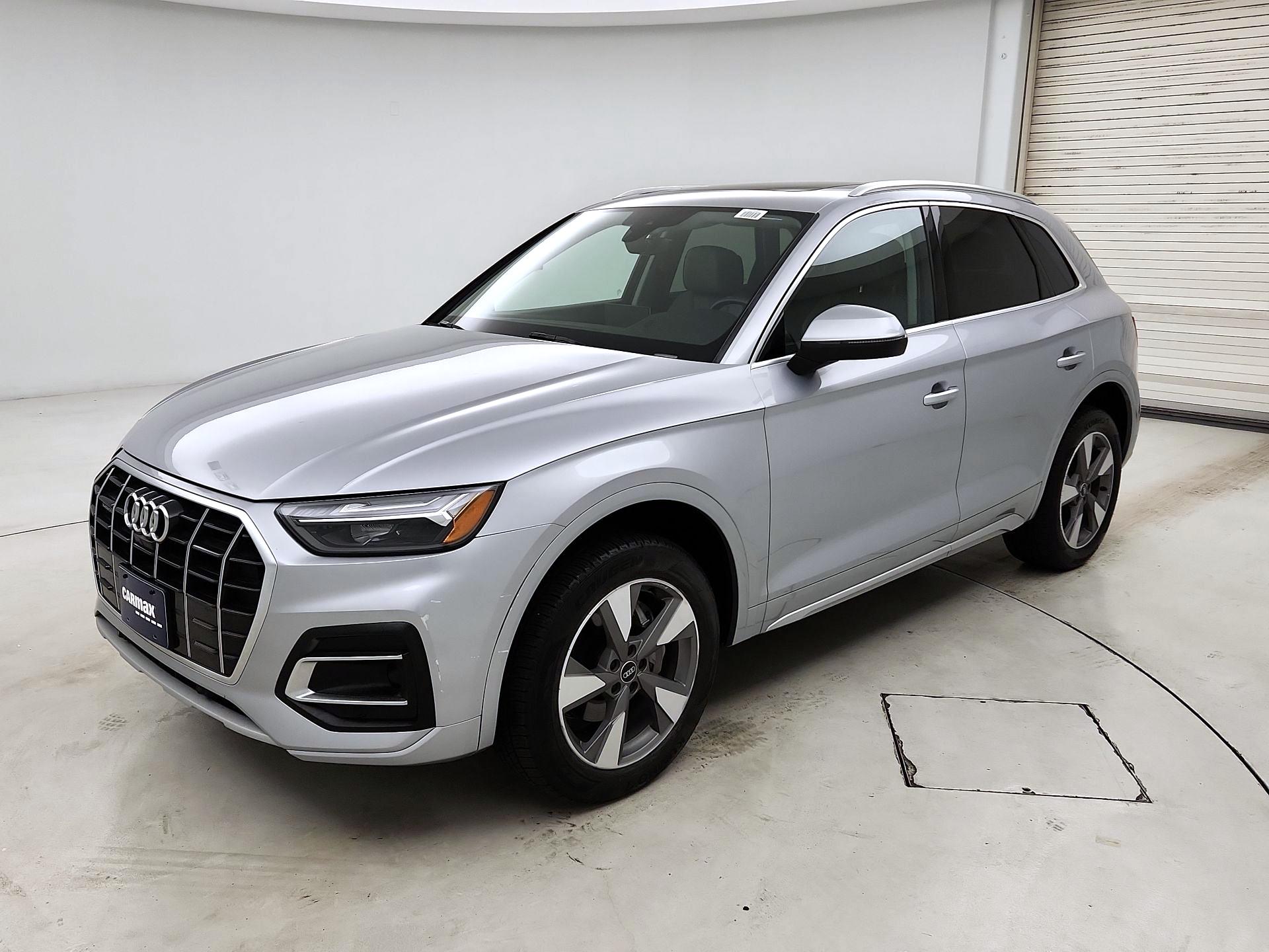 Thumbnail: 2023 Audi Q5 - 3