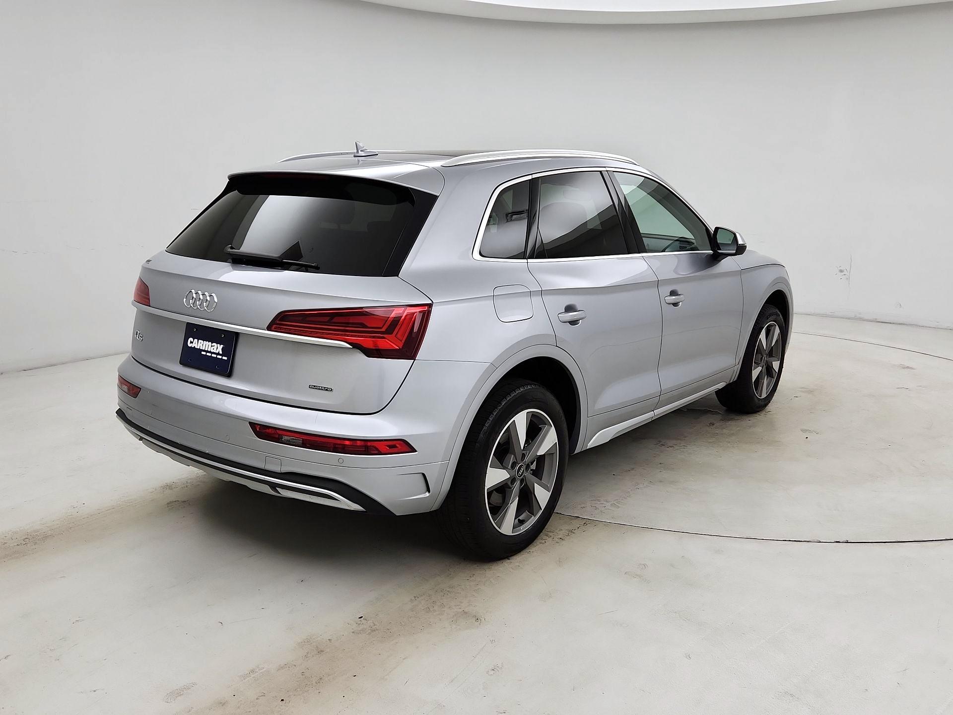 Thumbnail: 2023 Audi Q5 - 5