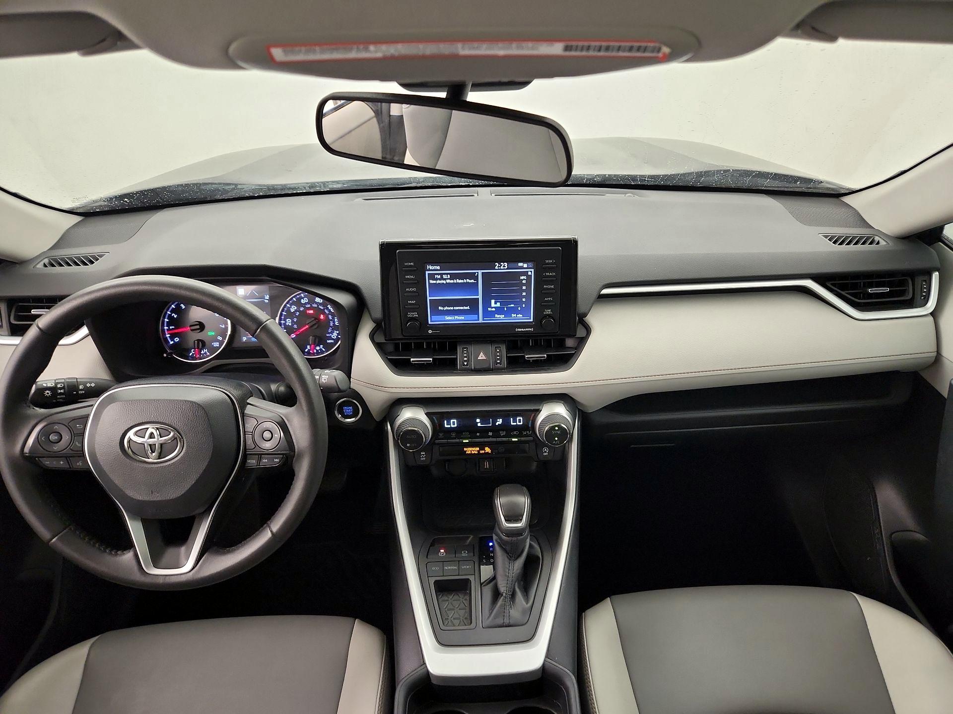 Thumbnail: 2021 Toyota RAV4 - 9