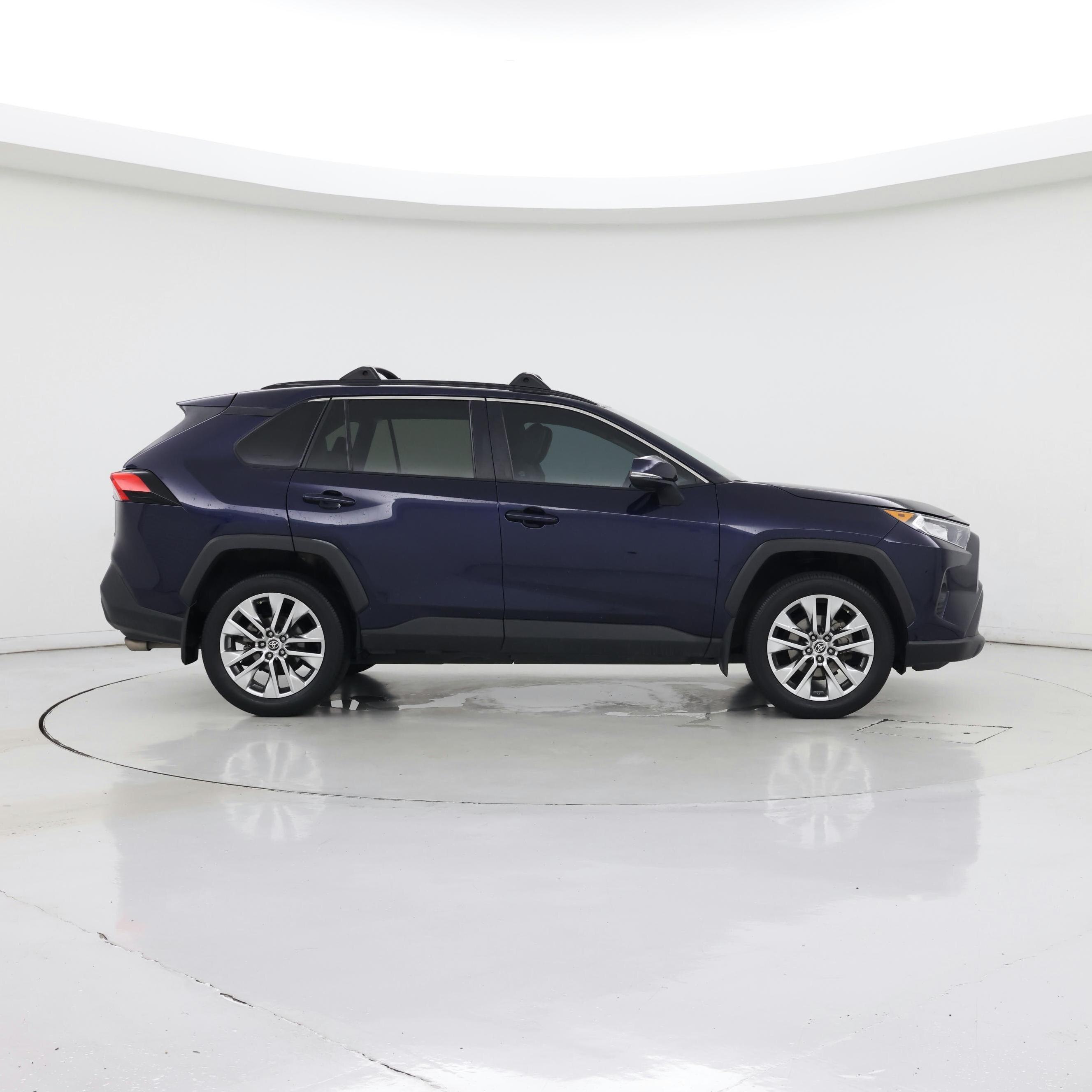 Thumbnail: 2021 Toyota RAV4 - 7