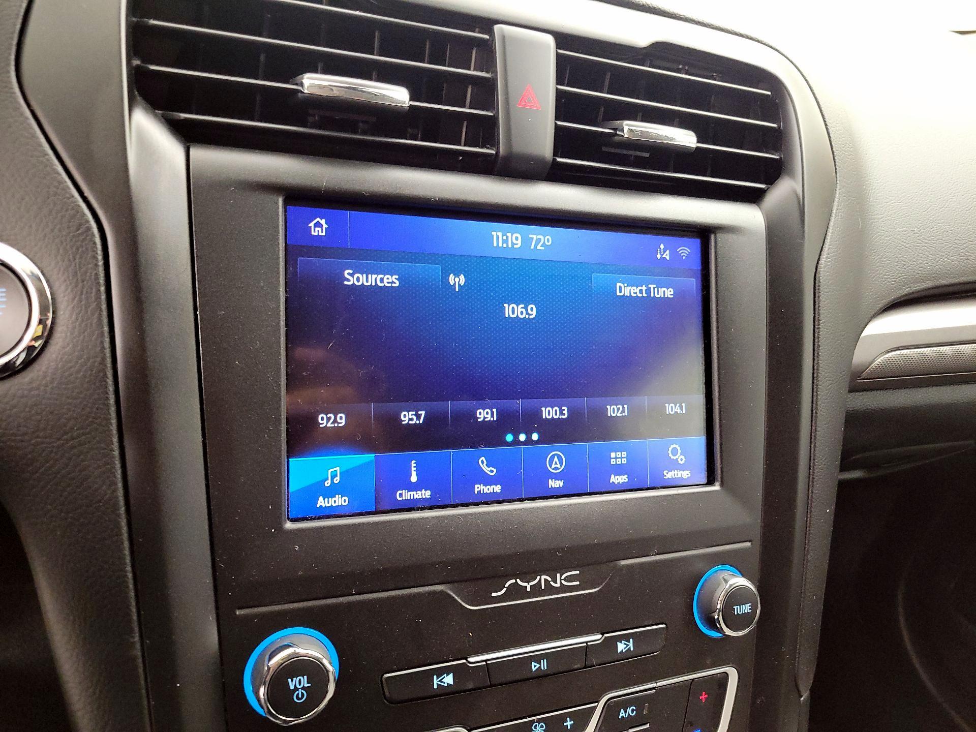 Thumbnail: 2020 Ford Fusion - 16