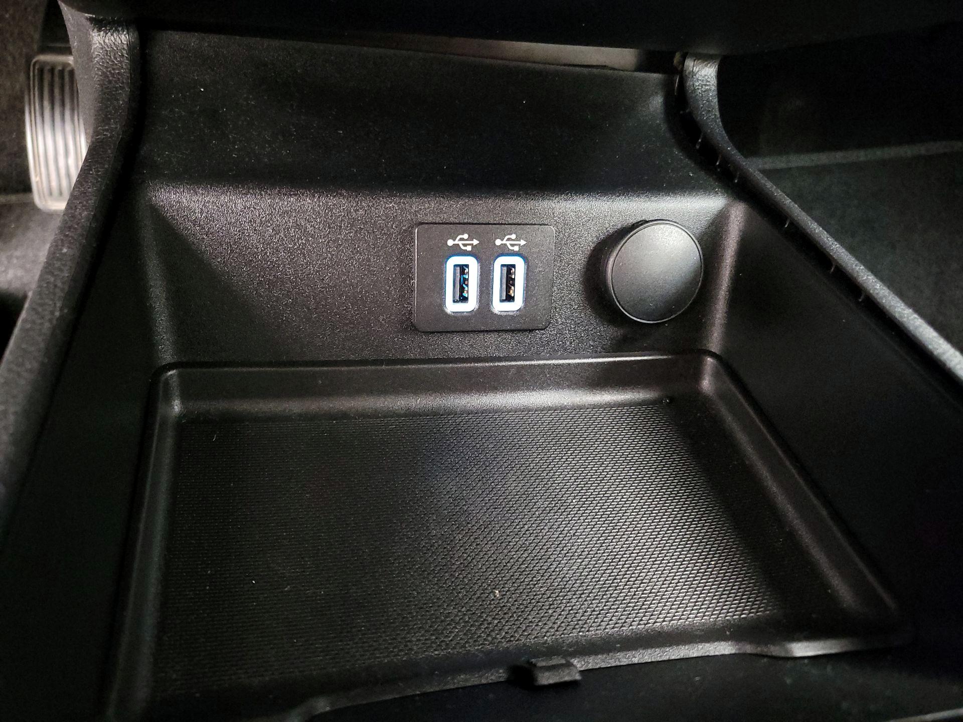 Thumbnail: 2020 Ford Fusion - 19