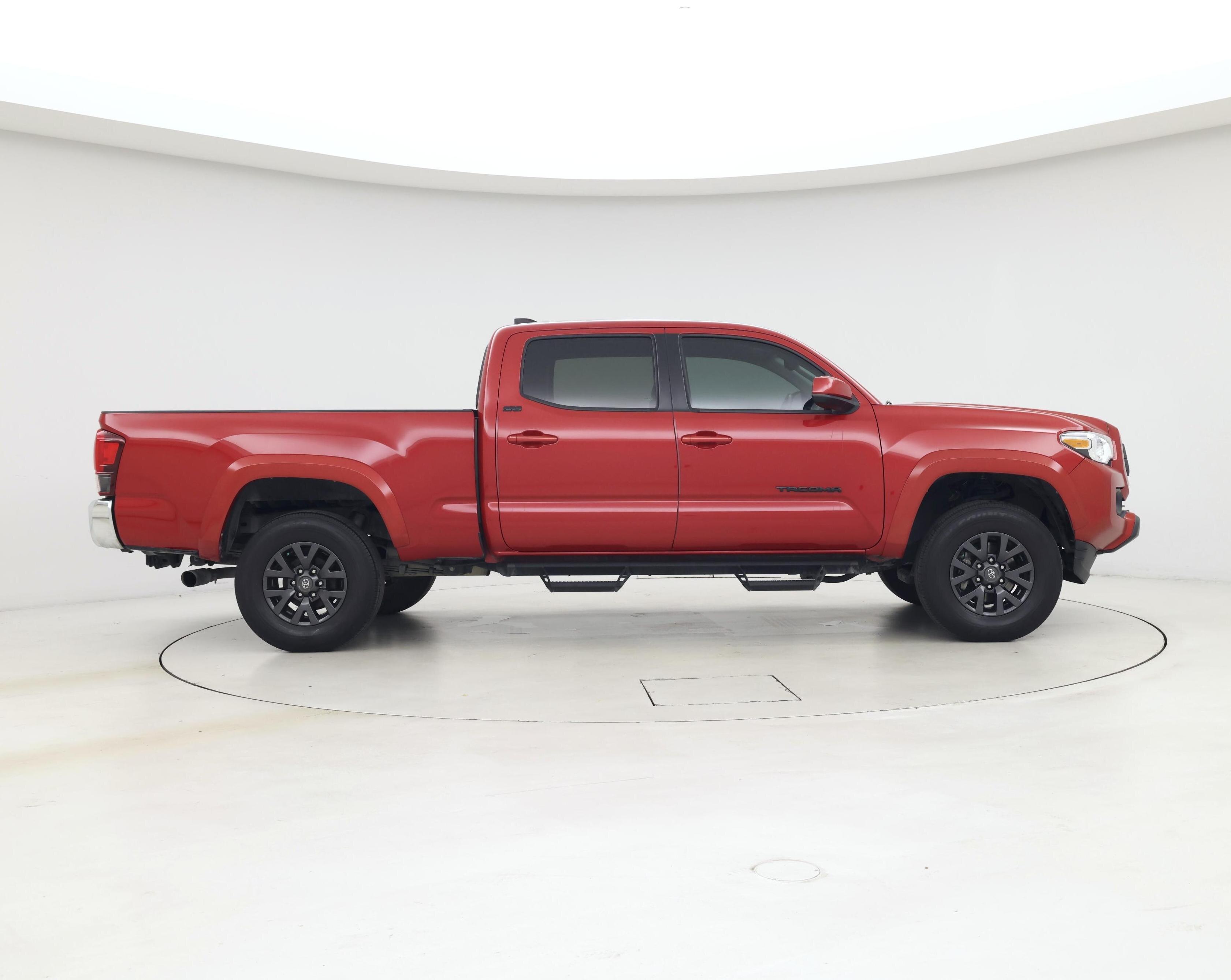 Thumbnail: 2022 Toyota Tacoma - 7