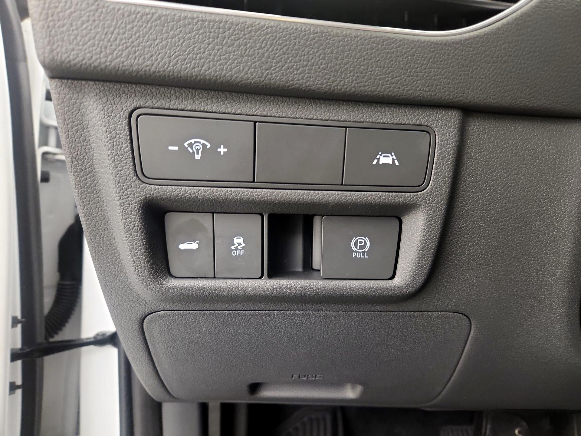 Thumbnail: 2021 Hyundai Sonata - 13