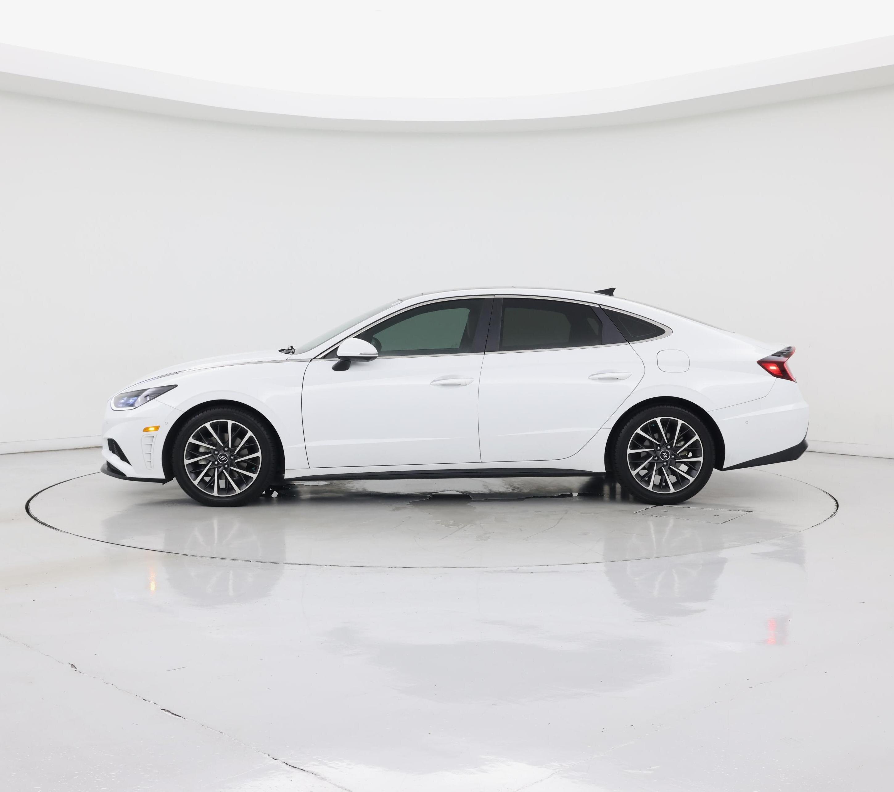 Thumbnail: 2021 Hyundai Sonata - 3