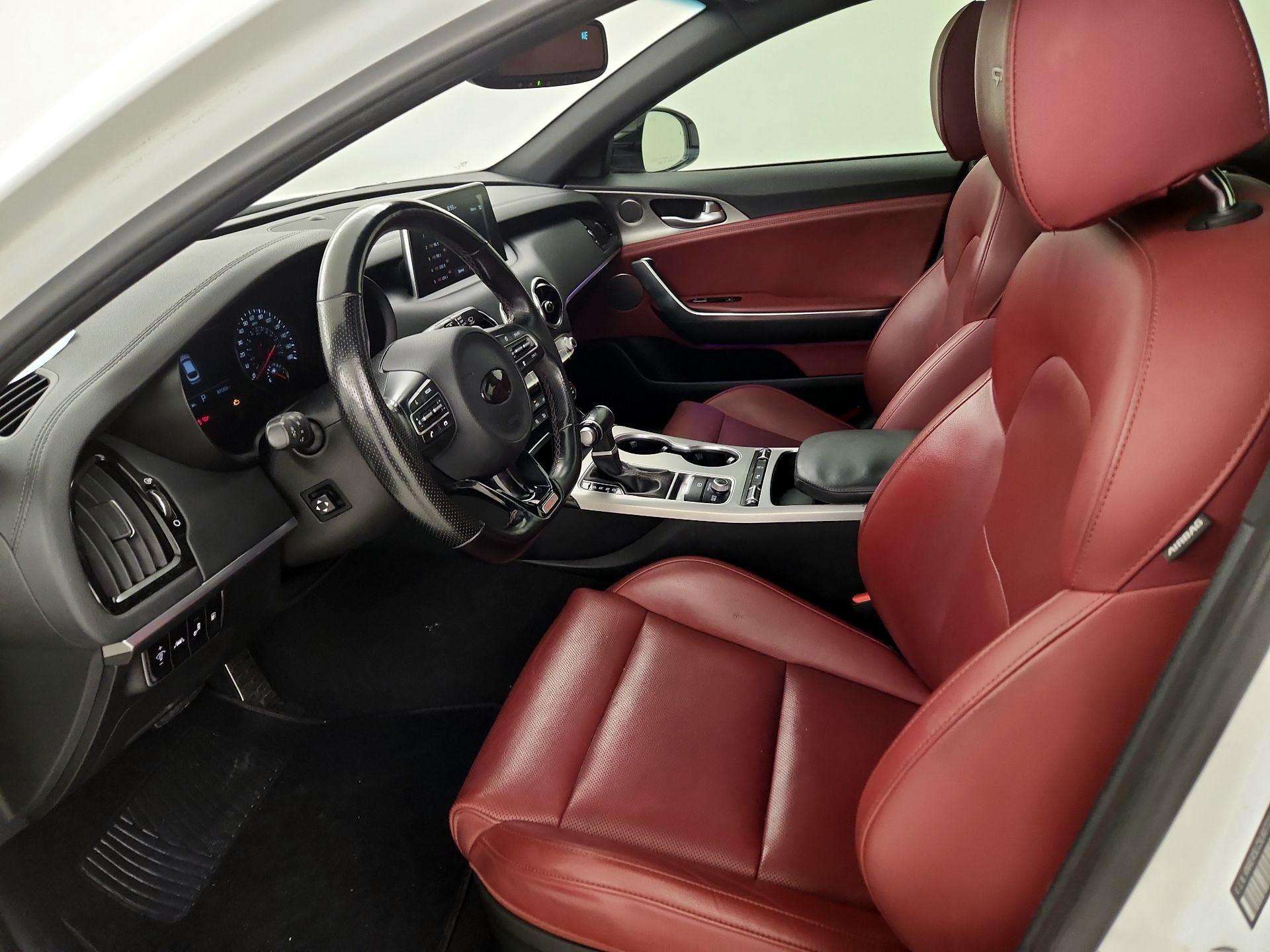 Thumbnail: 2020 Kia Stinger - 11