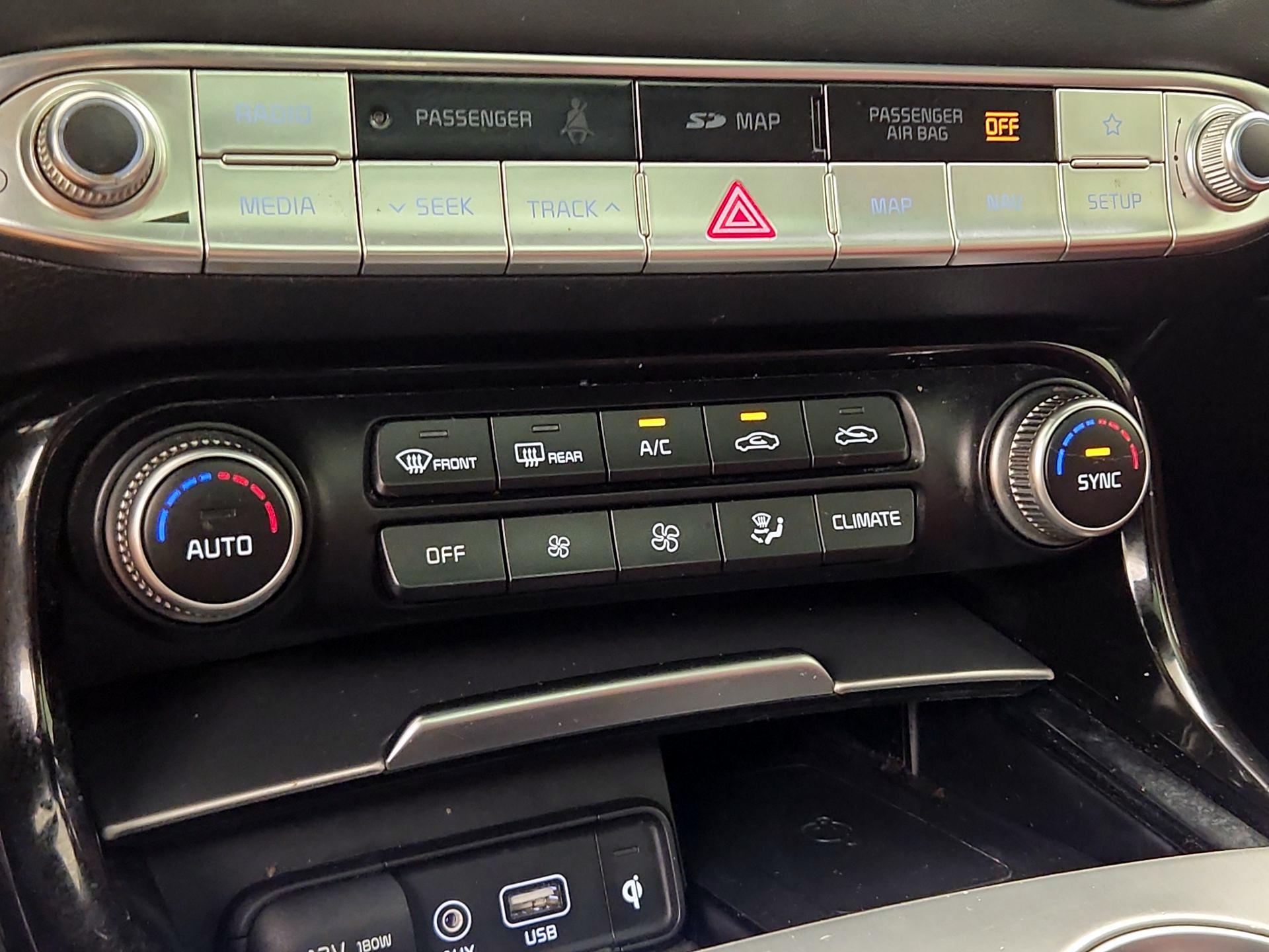 Thumbnail: 2020 Kia Stinger - 17