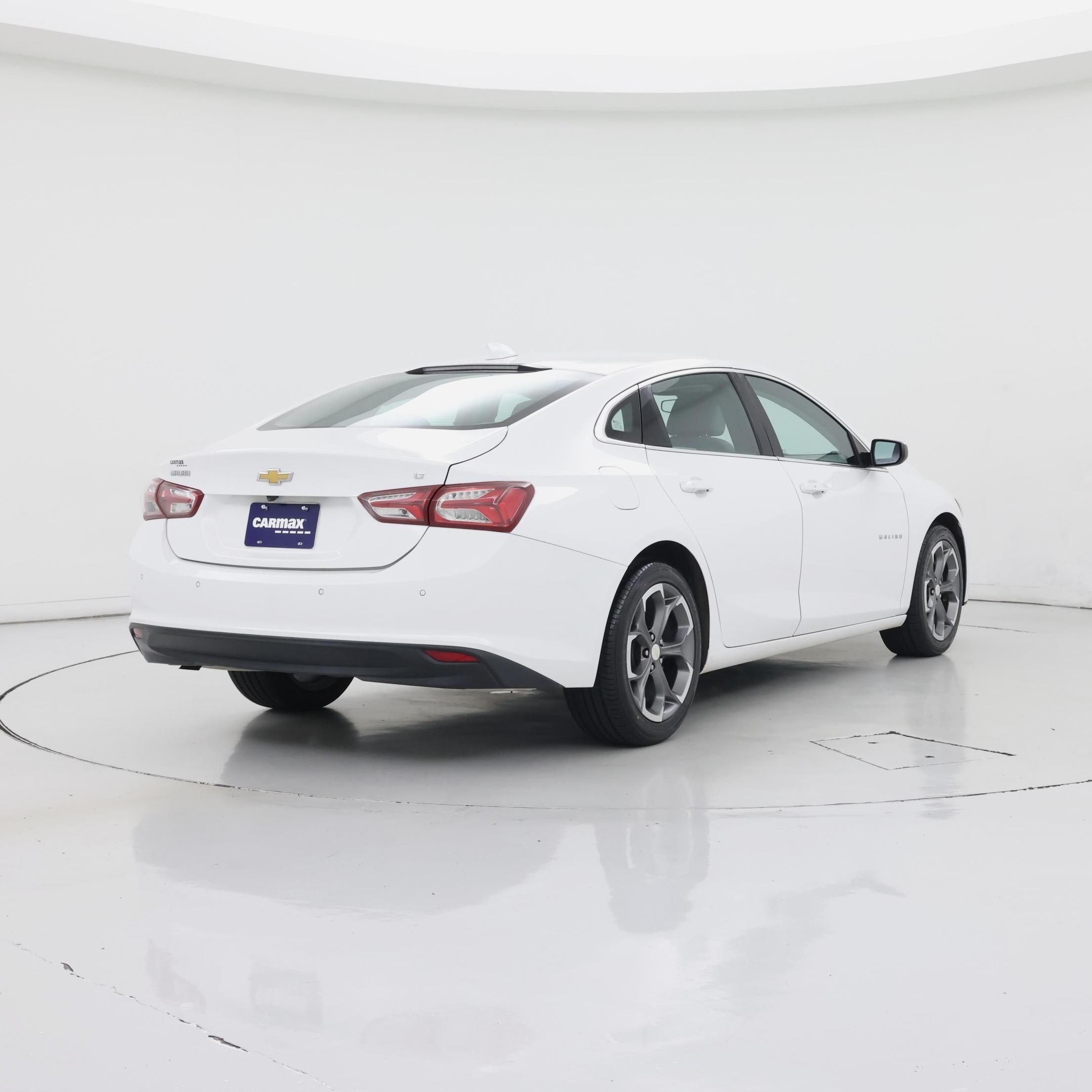 Thumbnail: 2020 Chevrolet Malibu - 8