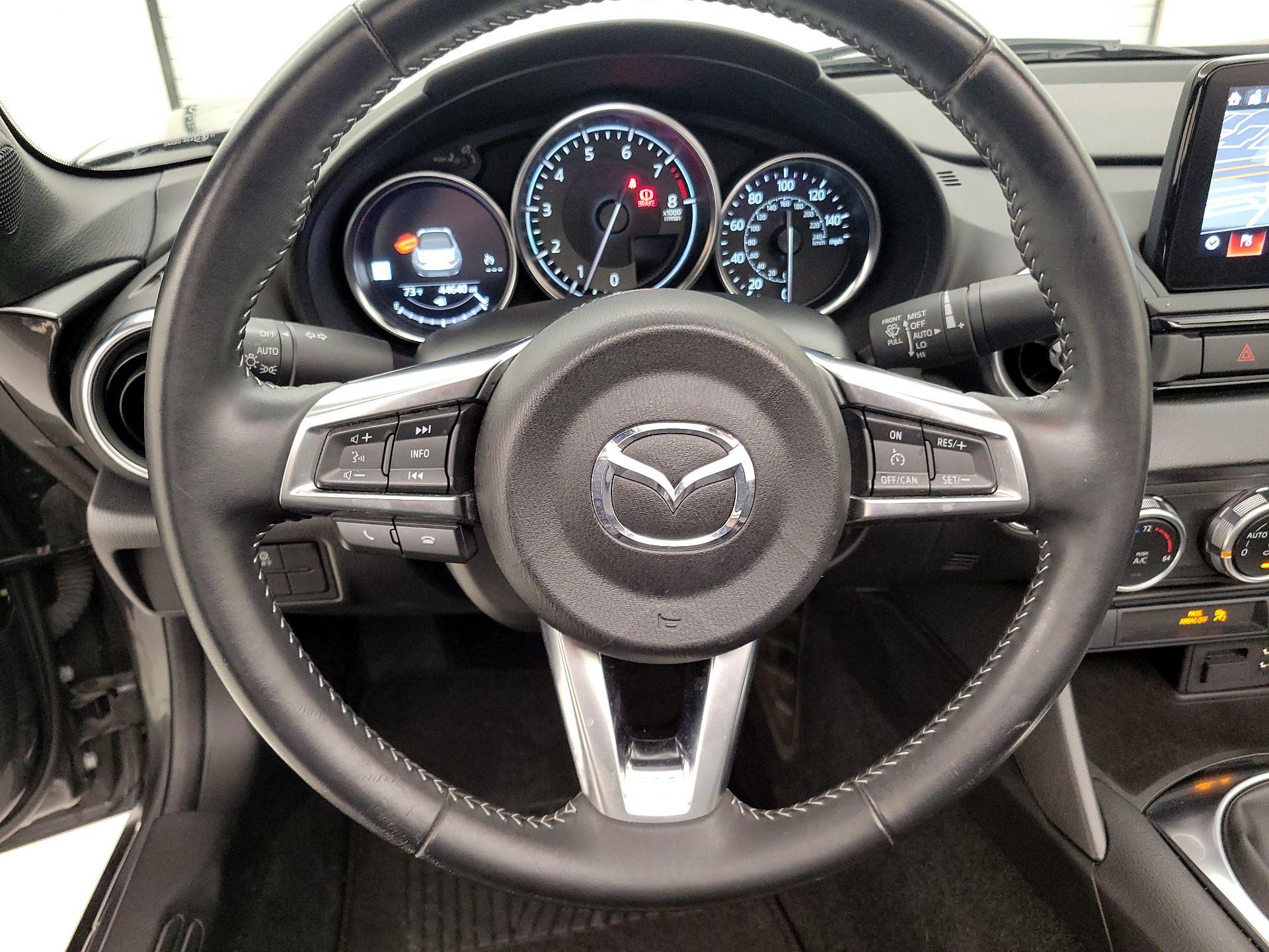 Thumbnail: 2022 Mazda MX-5 Miata - 10