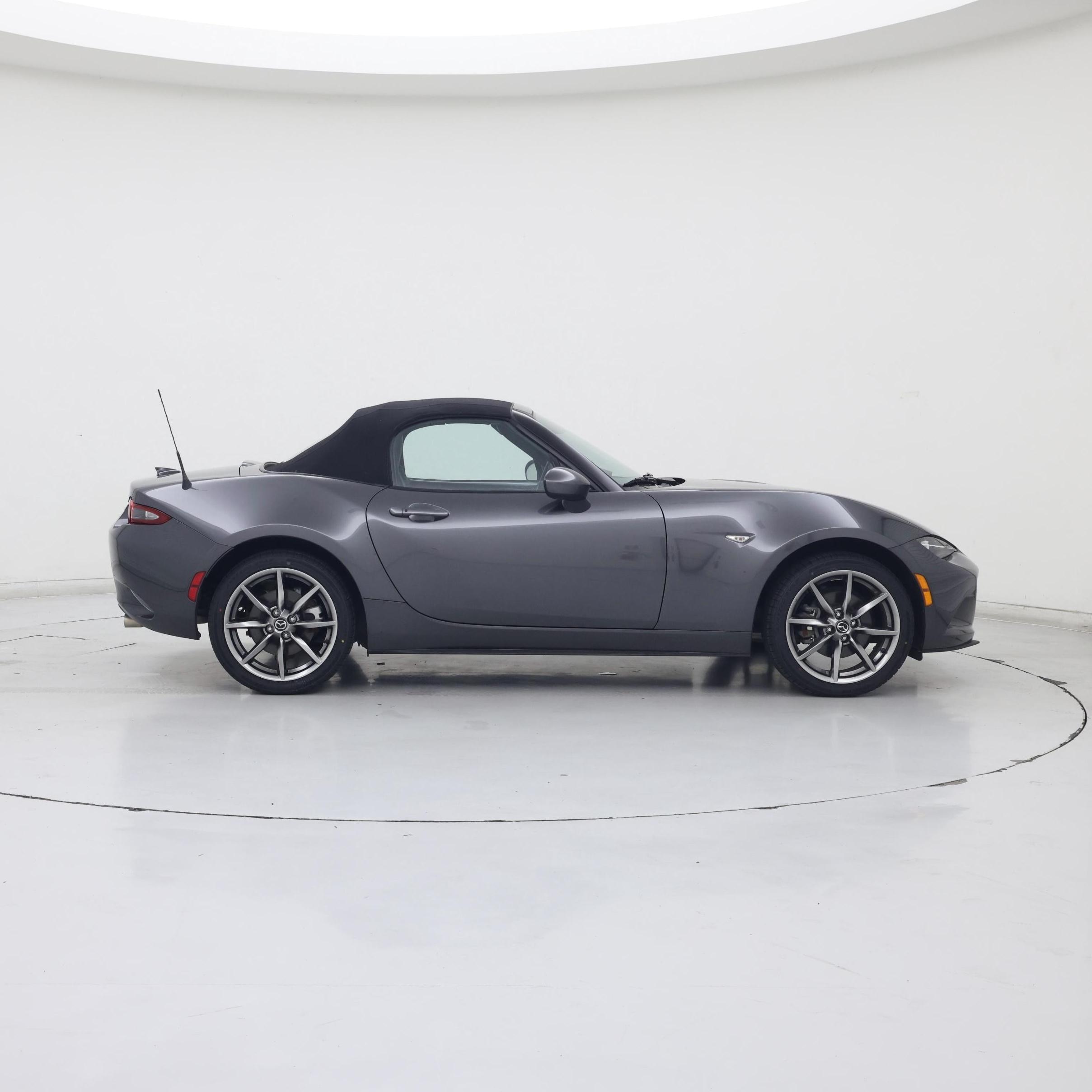 Thumbnail: 2022 Mazda MX-5 Miata - 7